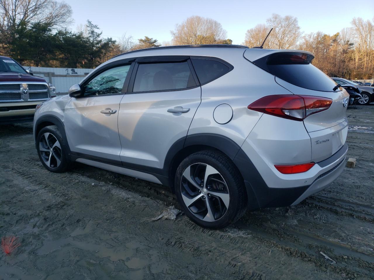 2017 Hyundai Tucson - Image 2
