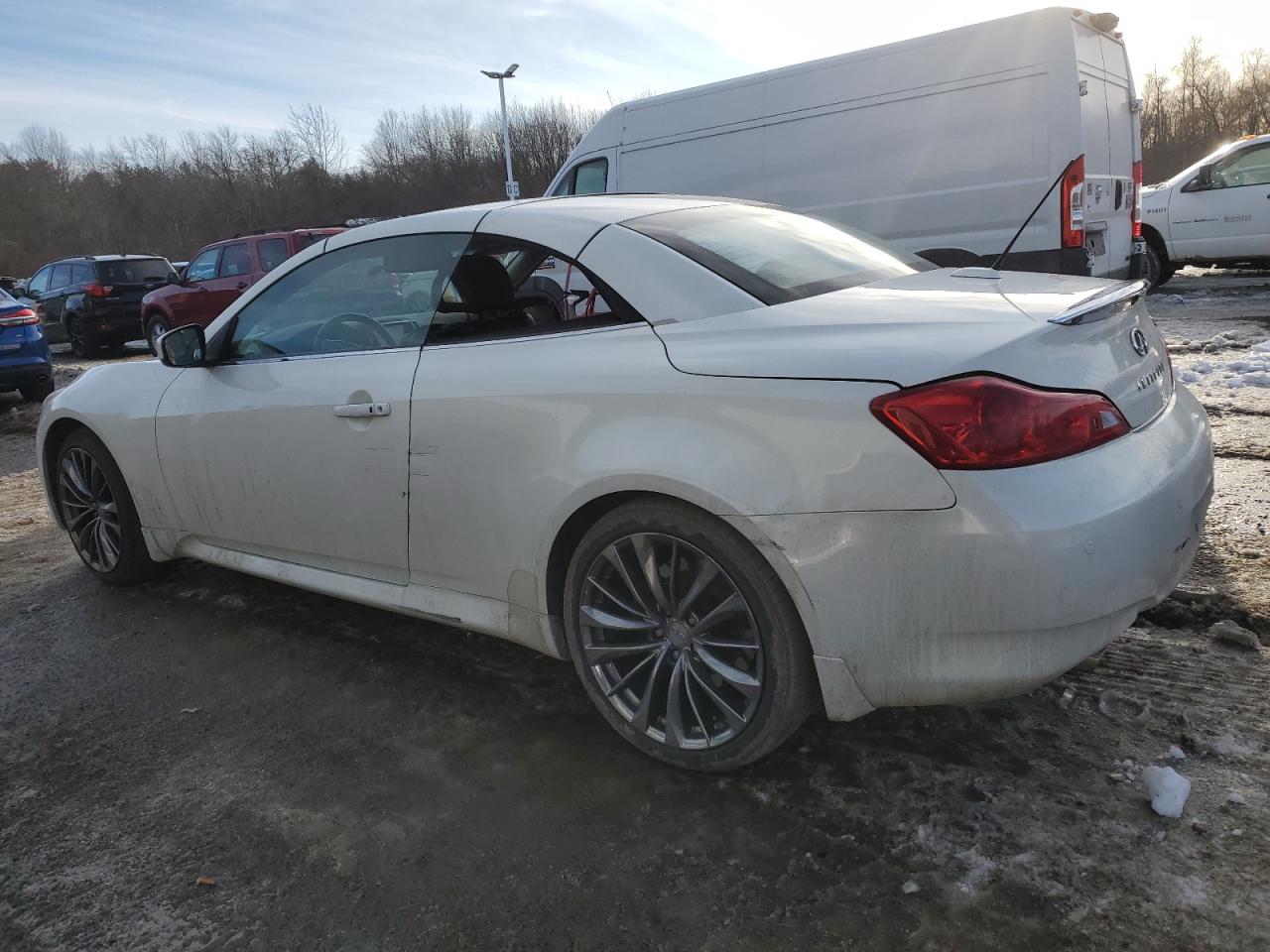 2010 Infiniti G - Image 2