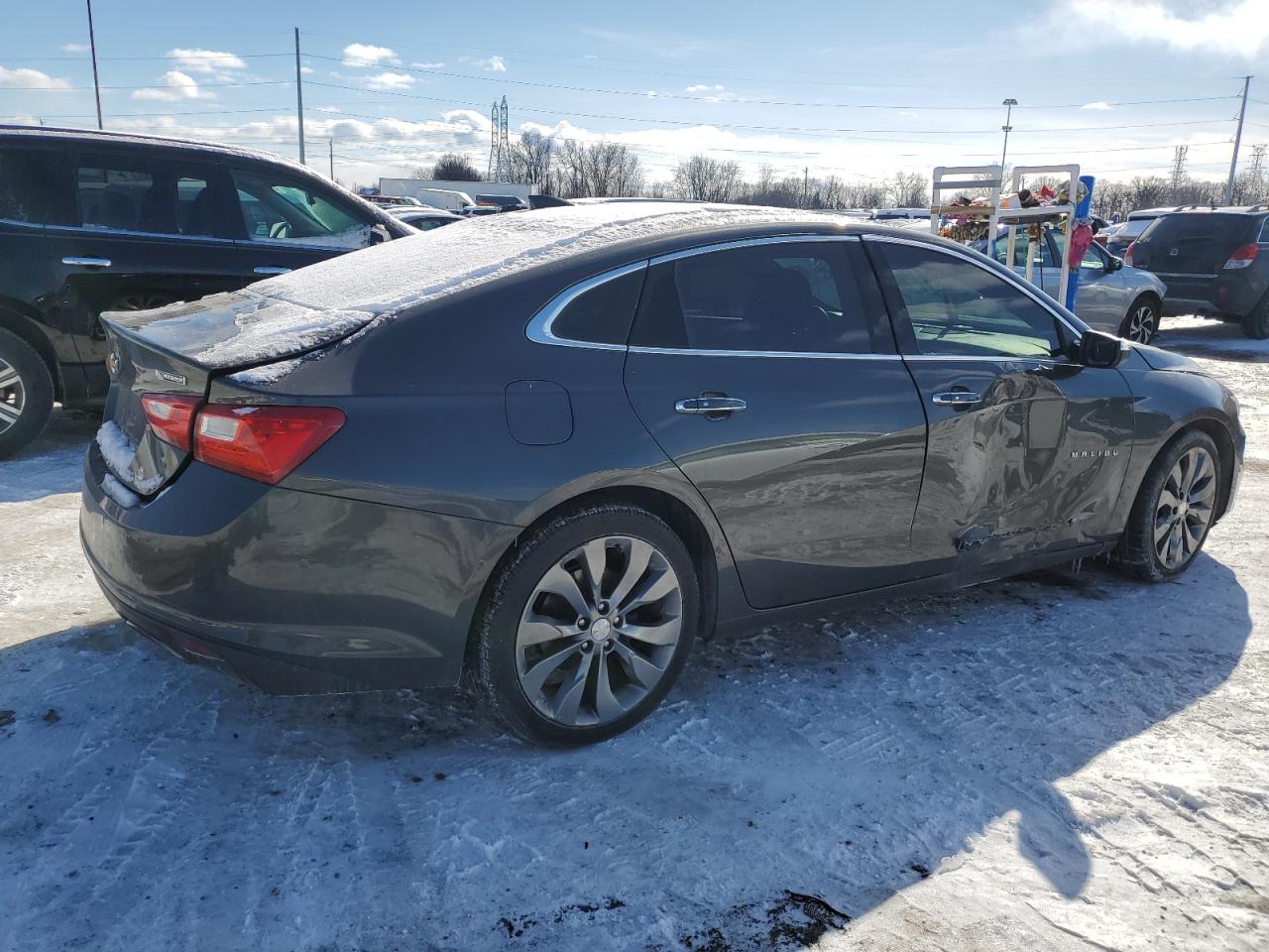2016 Chevrolet Malibu - Image 3