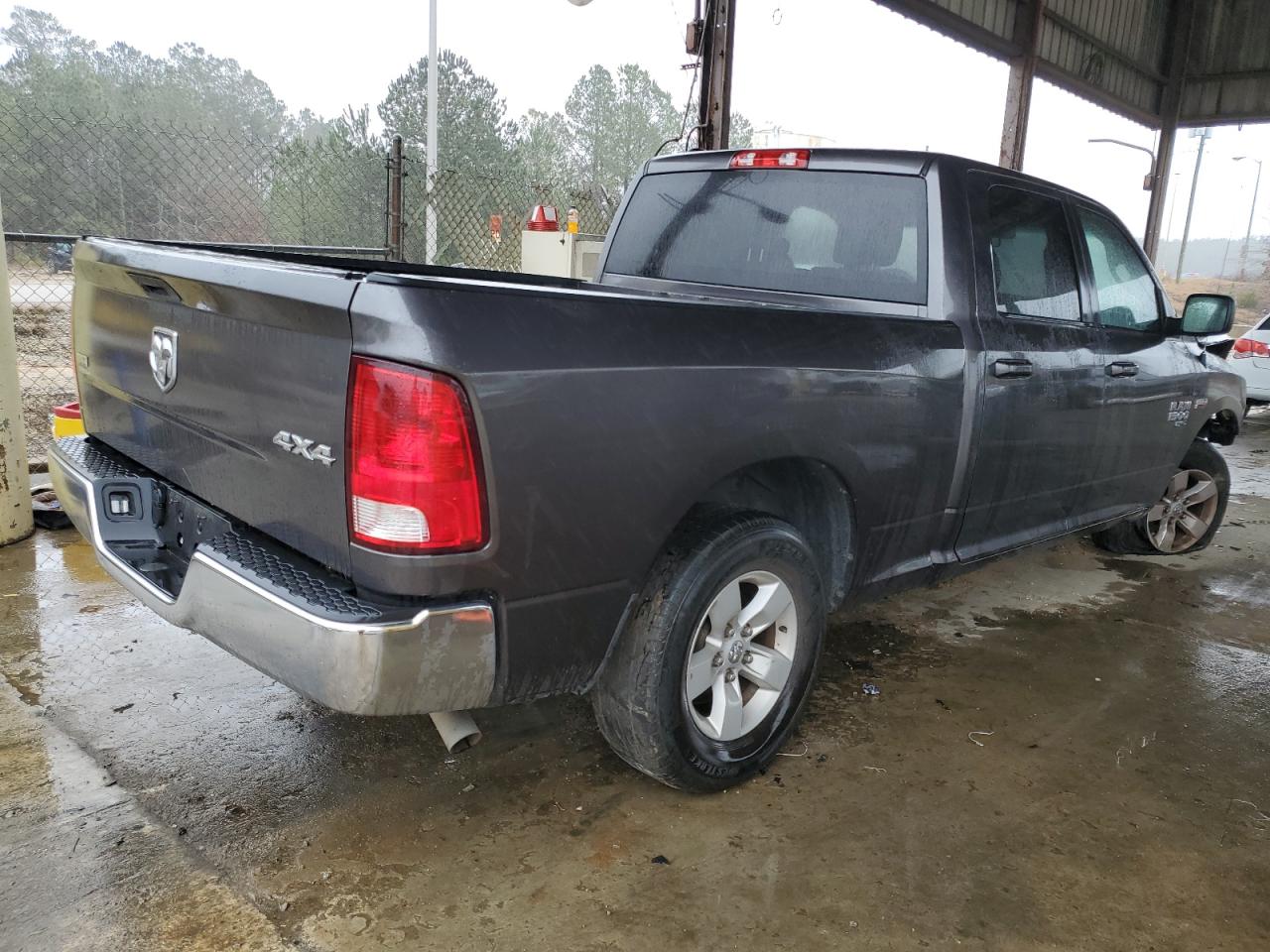 2021 RAM 1500 - Image 3
