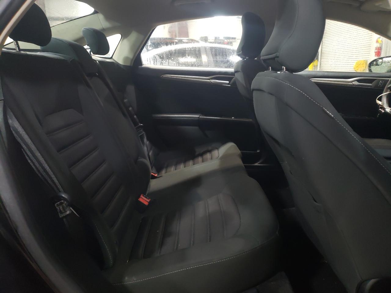 2017 Ford Fusion - Image 10
