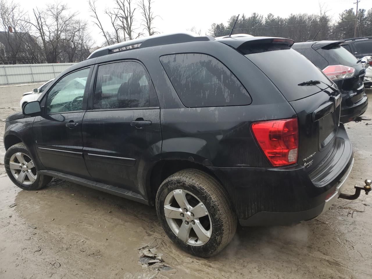 2008 Pontiac Torrent - Image 2
