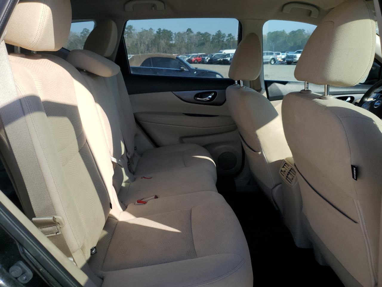 2016 Nissan Rogue - Image 11