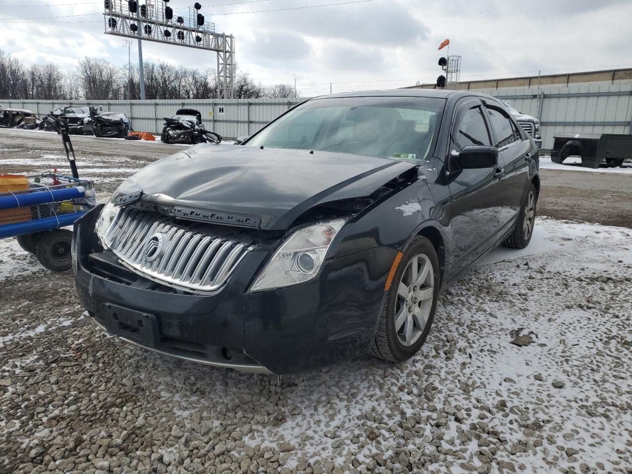 2010 Mercury Milan - Image 1