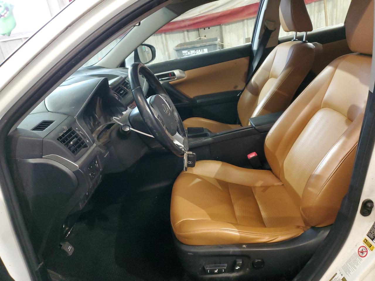 2012 Lexus CT - Image 7