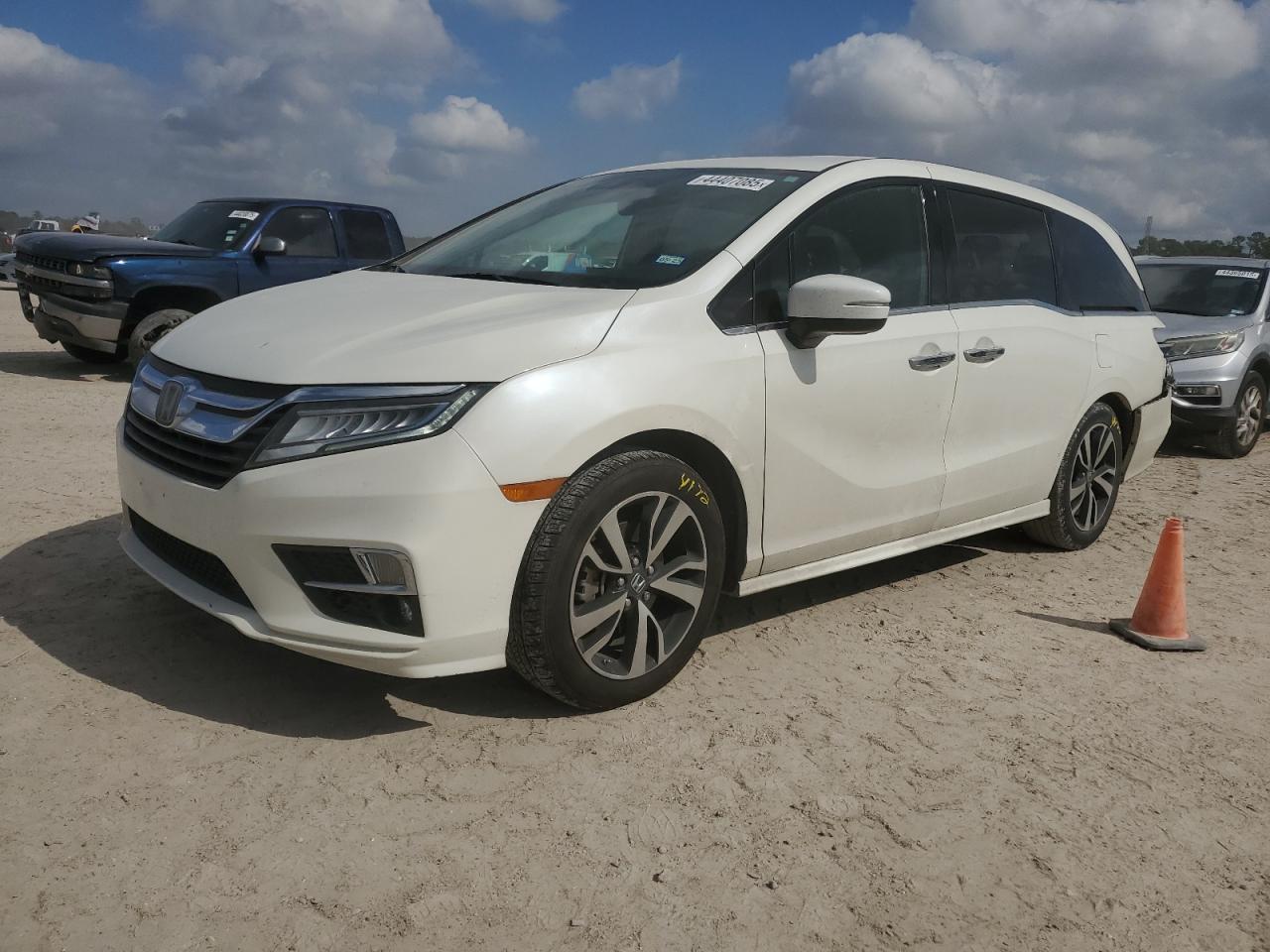 2018 Honda Odyssey - Image 1