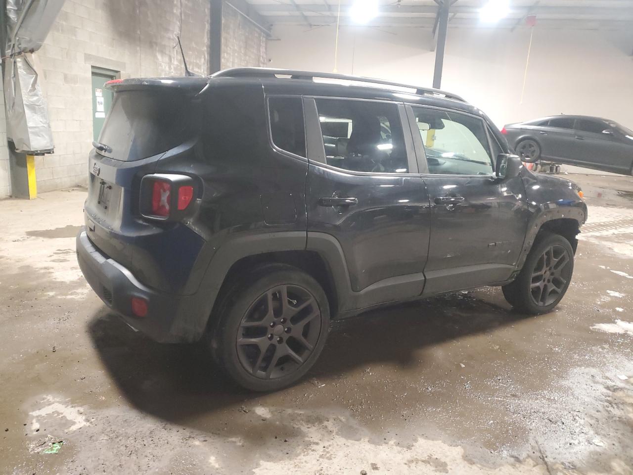 2021 Jeep Renegade - Image 3