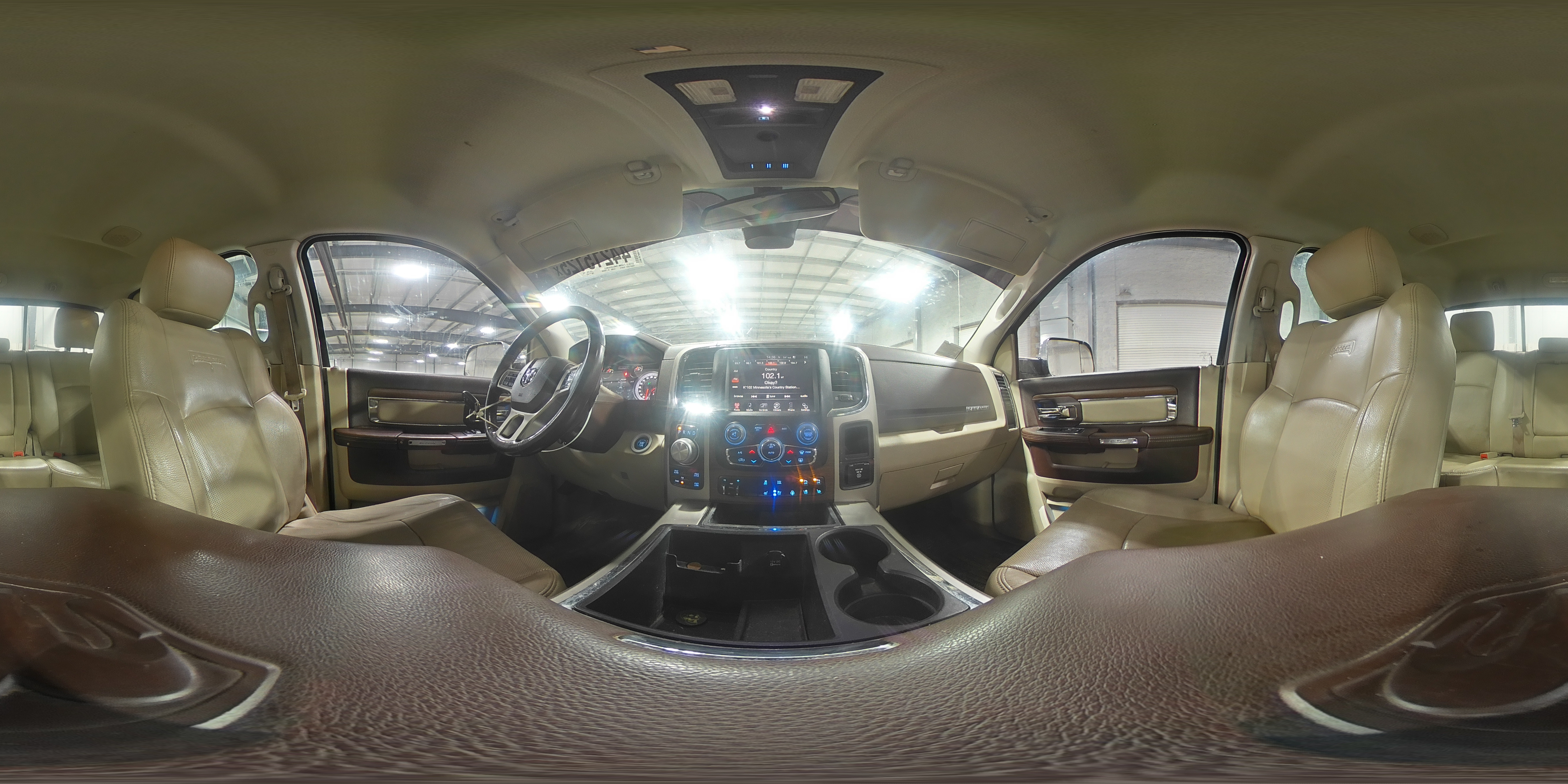 2014 RAM 1500 - Image 14