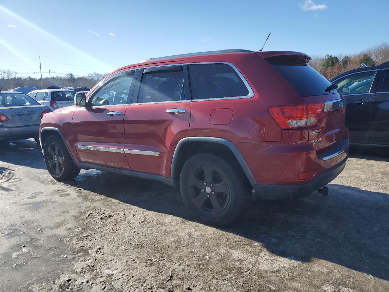 2011 Jeep Grand Cherokee - Image 2