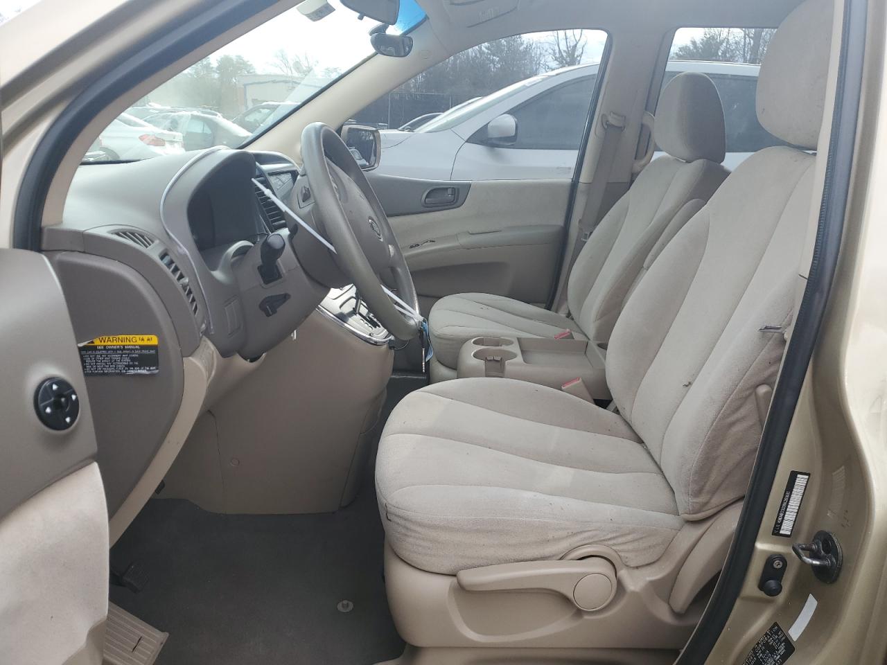 2008 Kia Sedona - Image 7