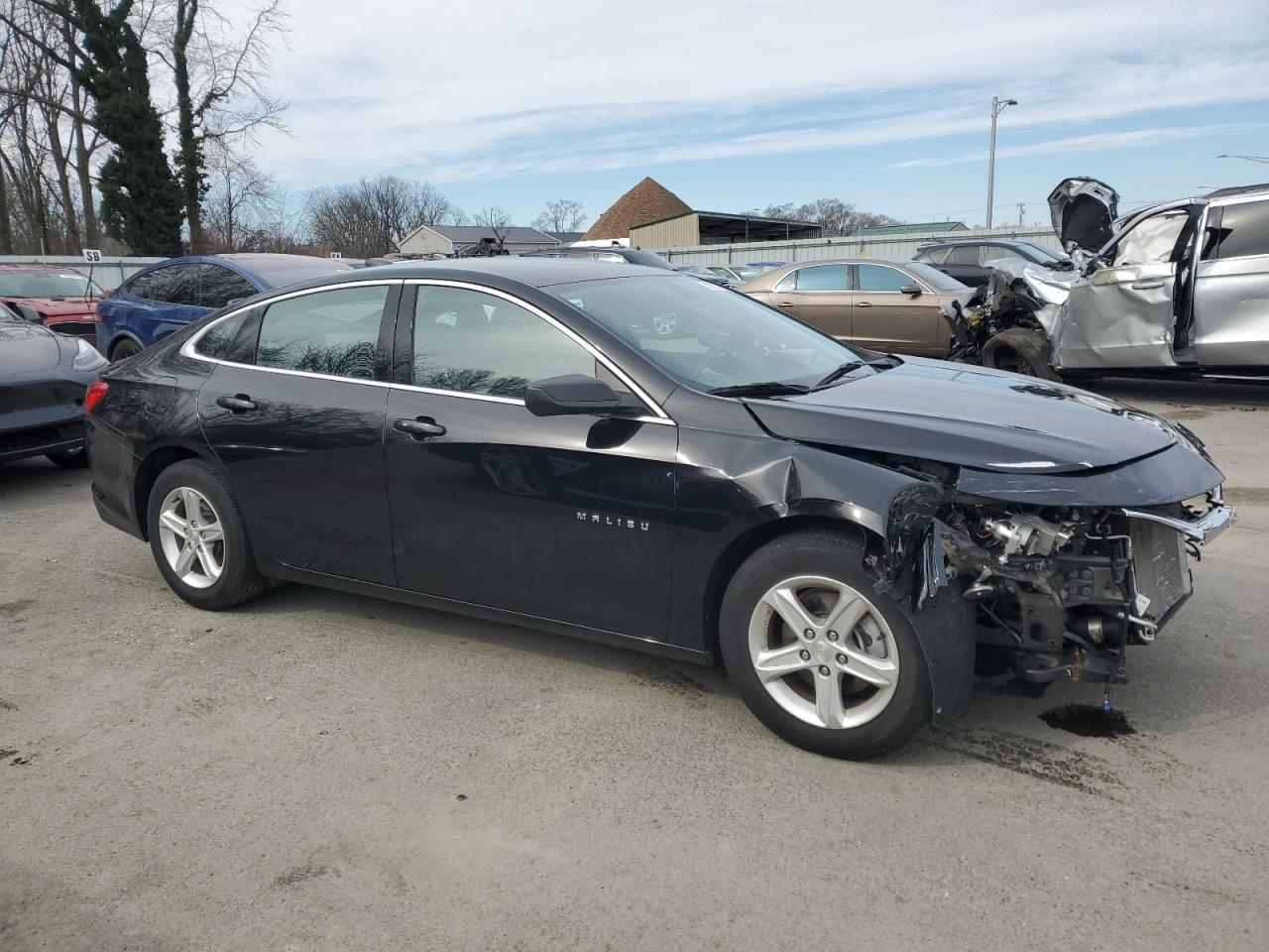 2022 Chevrolet Malibu - Image 4