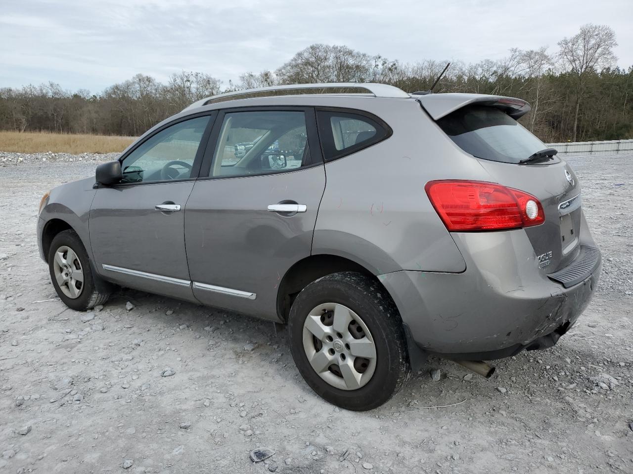 2014 Nissan Rogue - Image 2