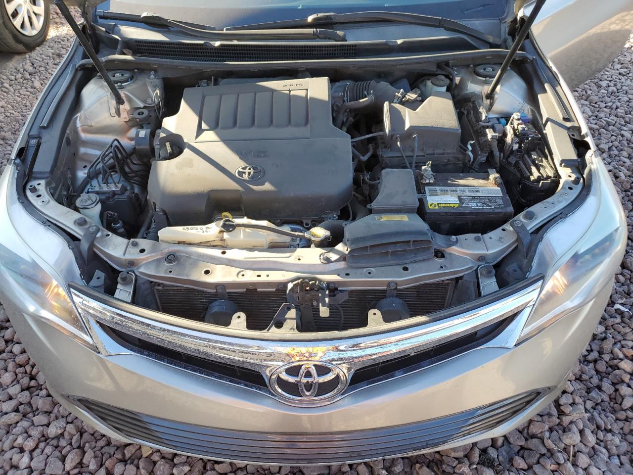 2013 Toyota Avalon - Image 12