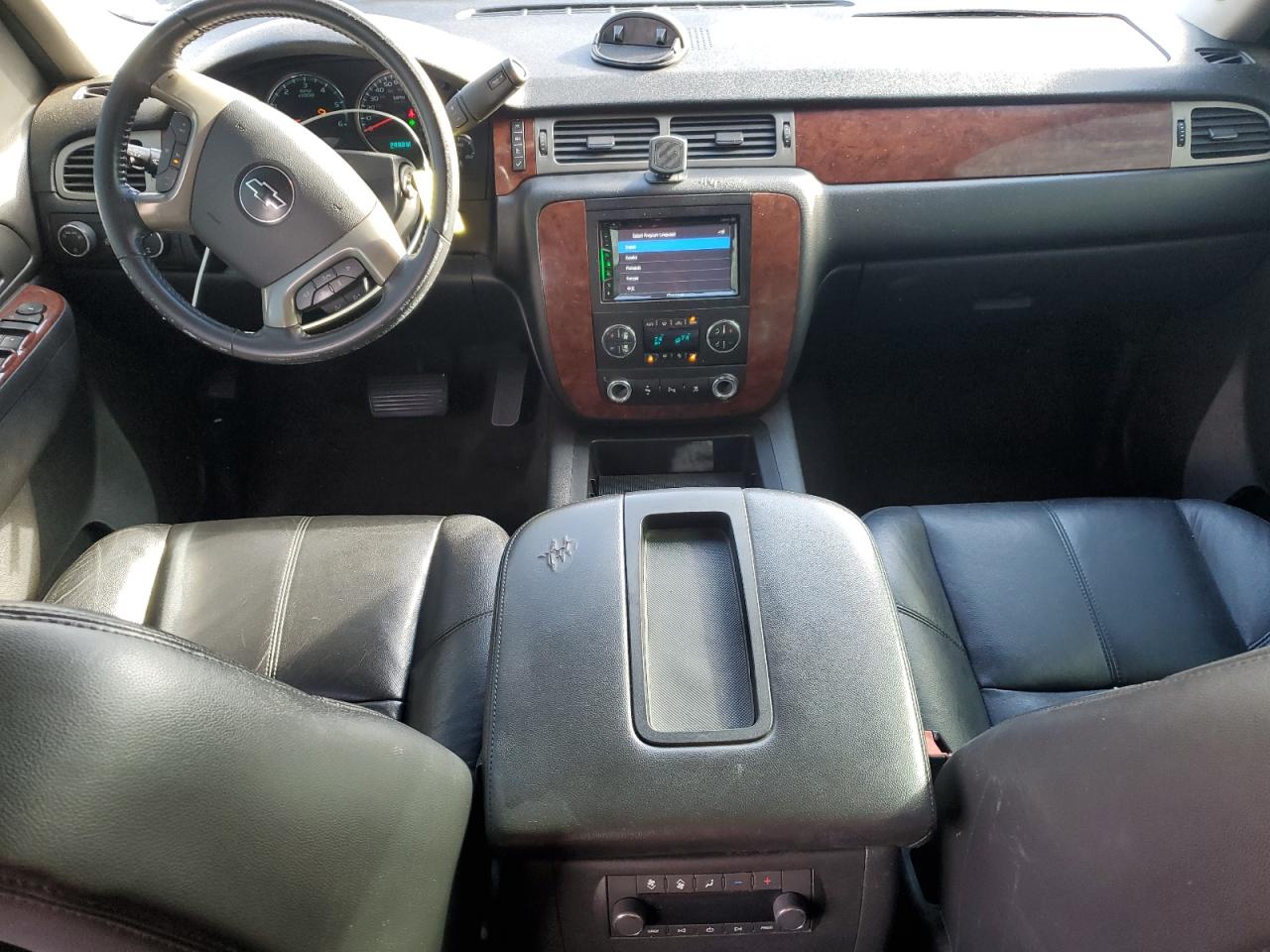 2011 Chevrolet Tahoe - Image 8