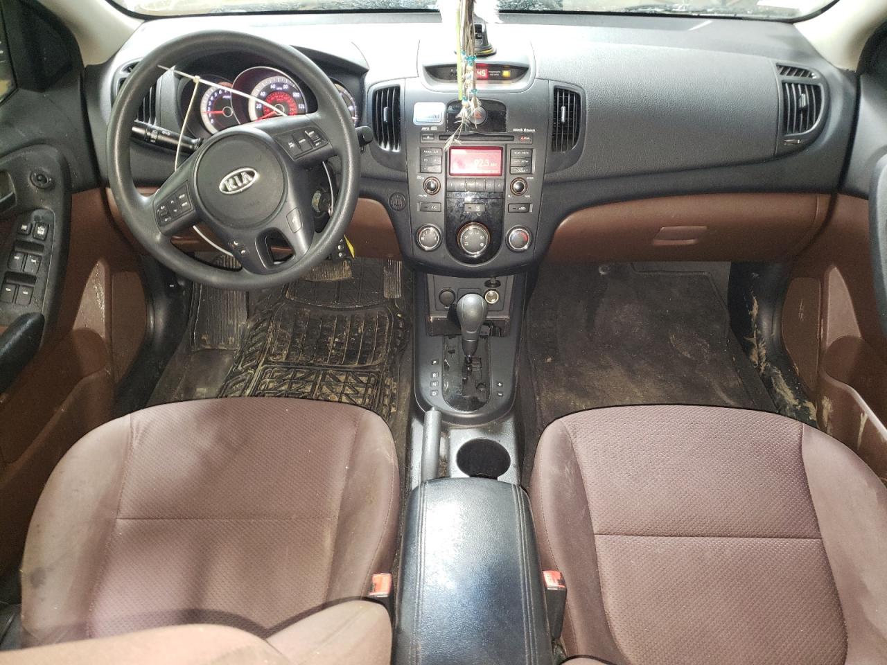 2010 Kia Forte - Image 8