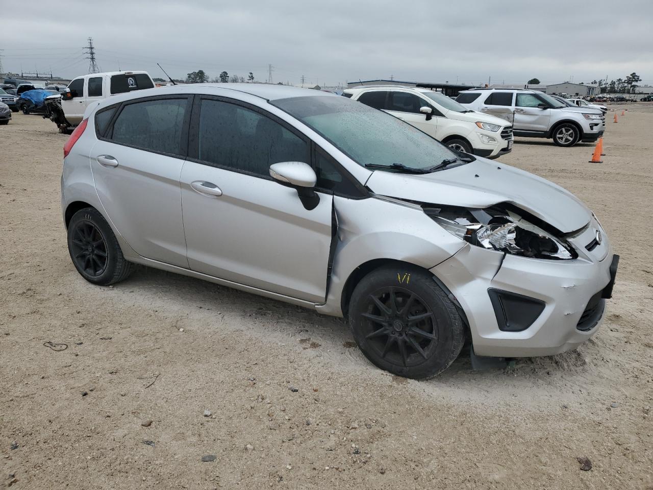 2013 Ford Fiesta - Image 4