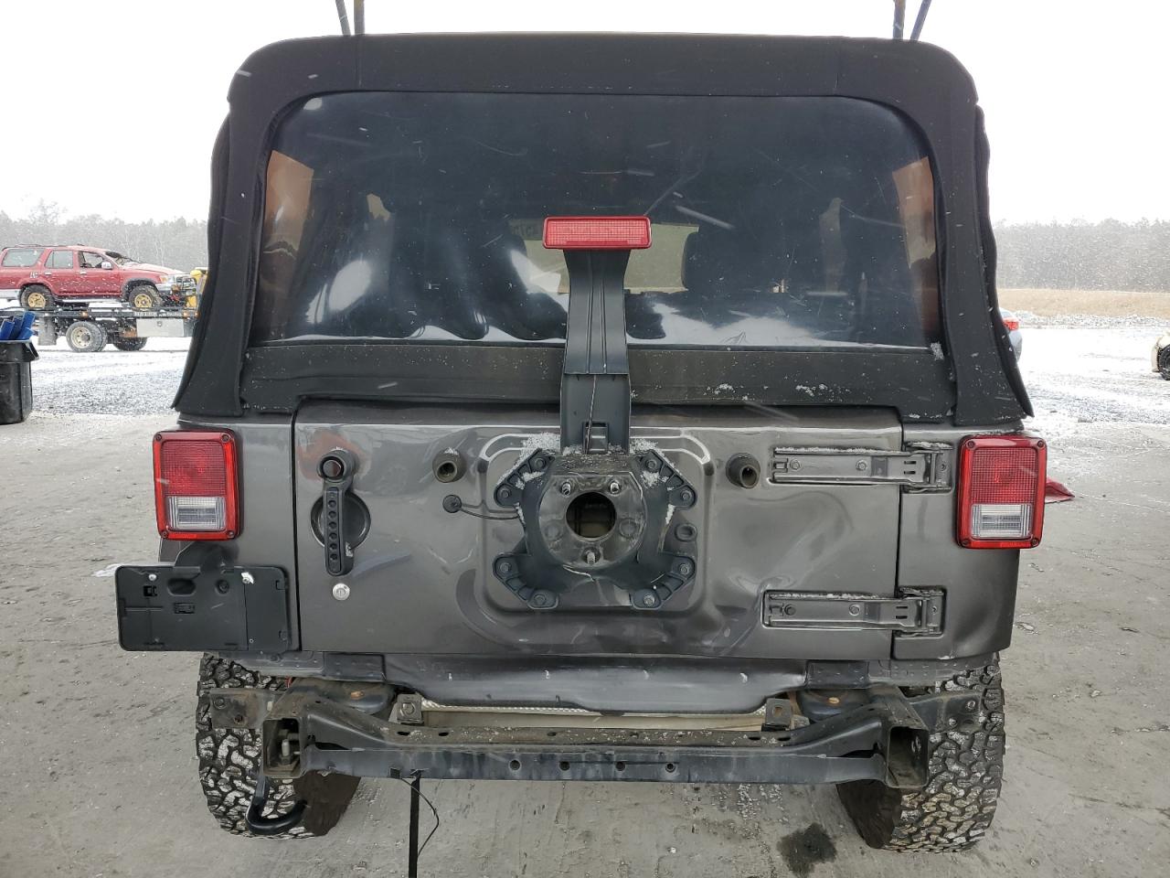 2017 Jeep Wrangler - Image 6