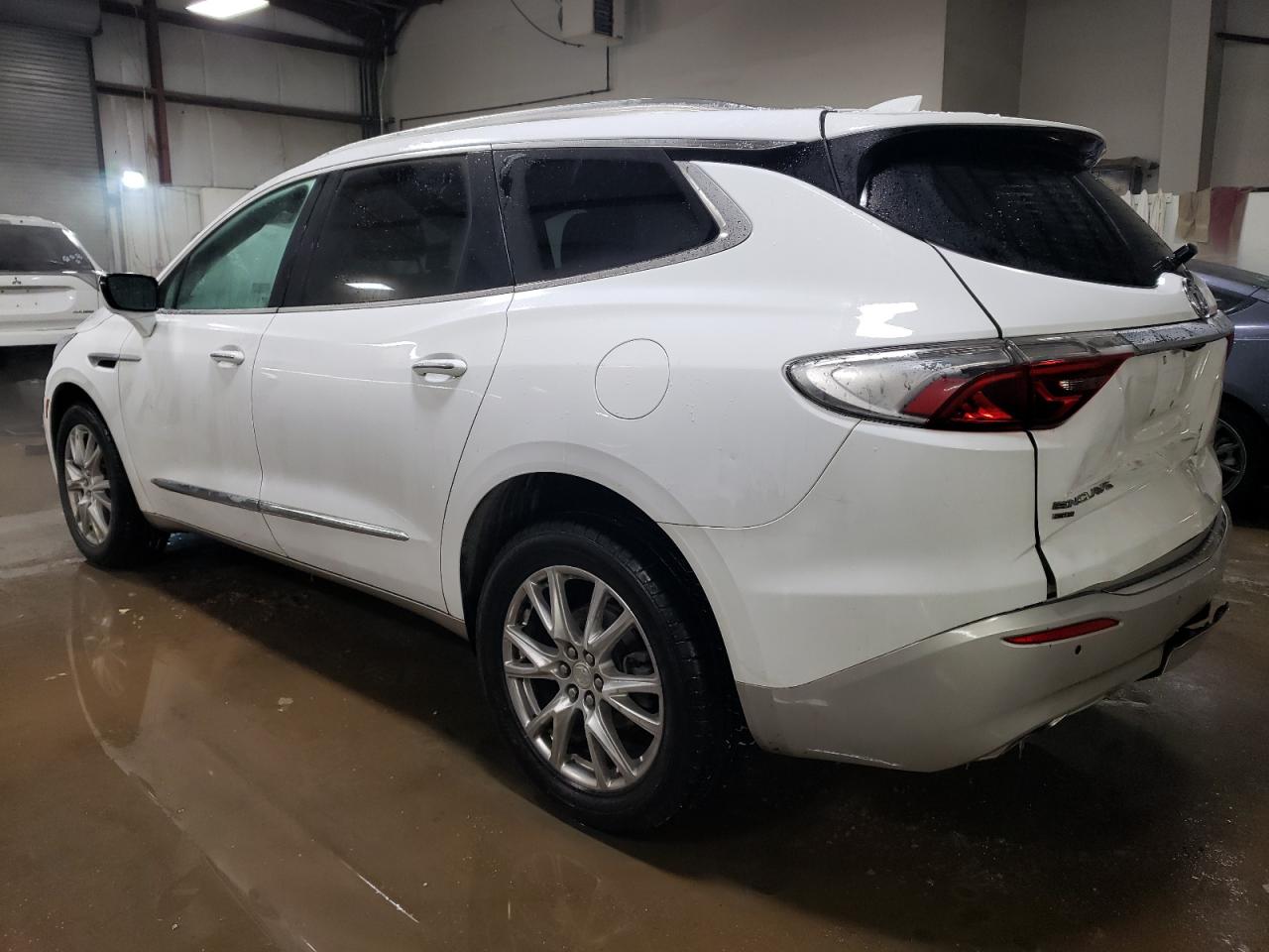 2022 Buick Enclave - Image 2