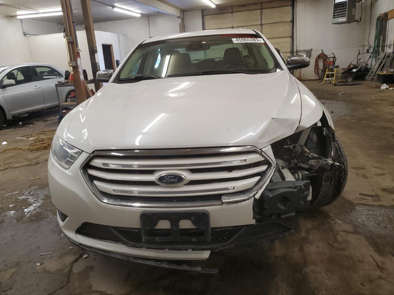 2013 Ford Taurus - Image 5