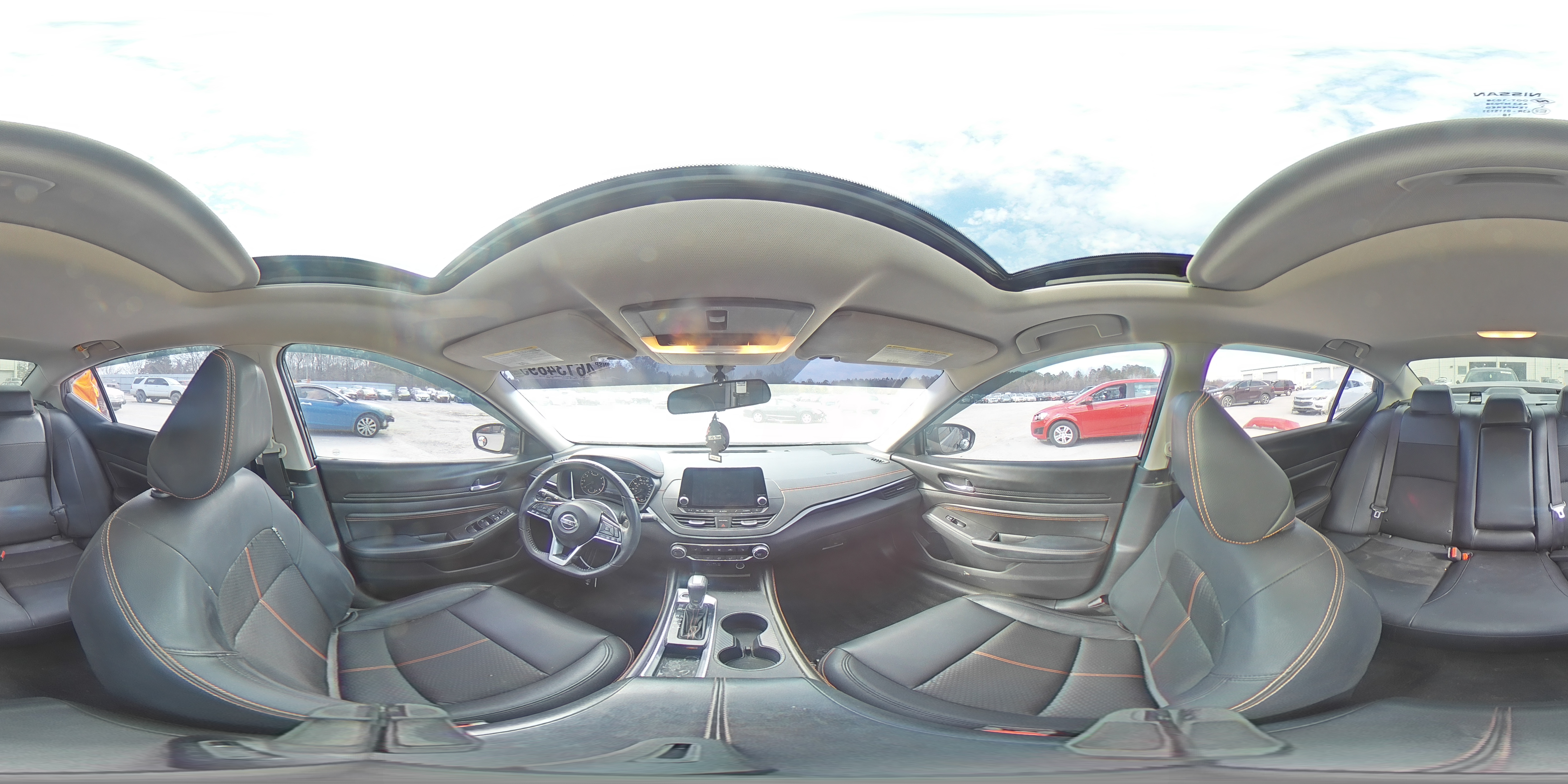 2019 Nissan Altima - Image 12
