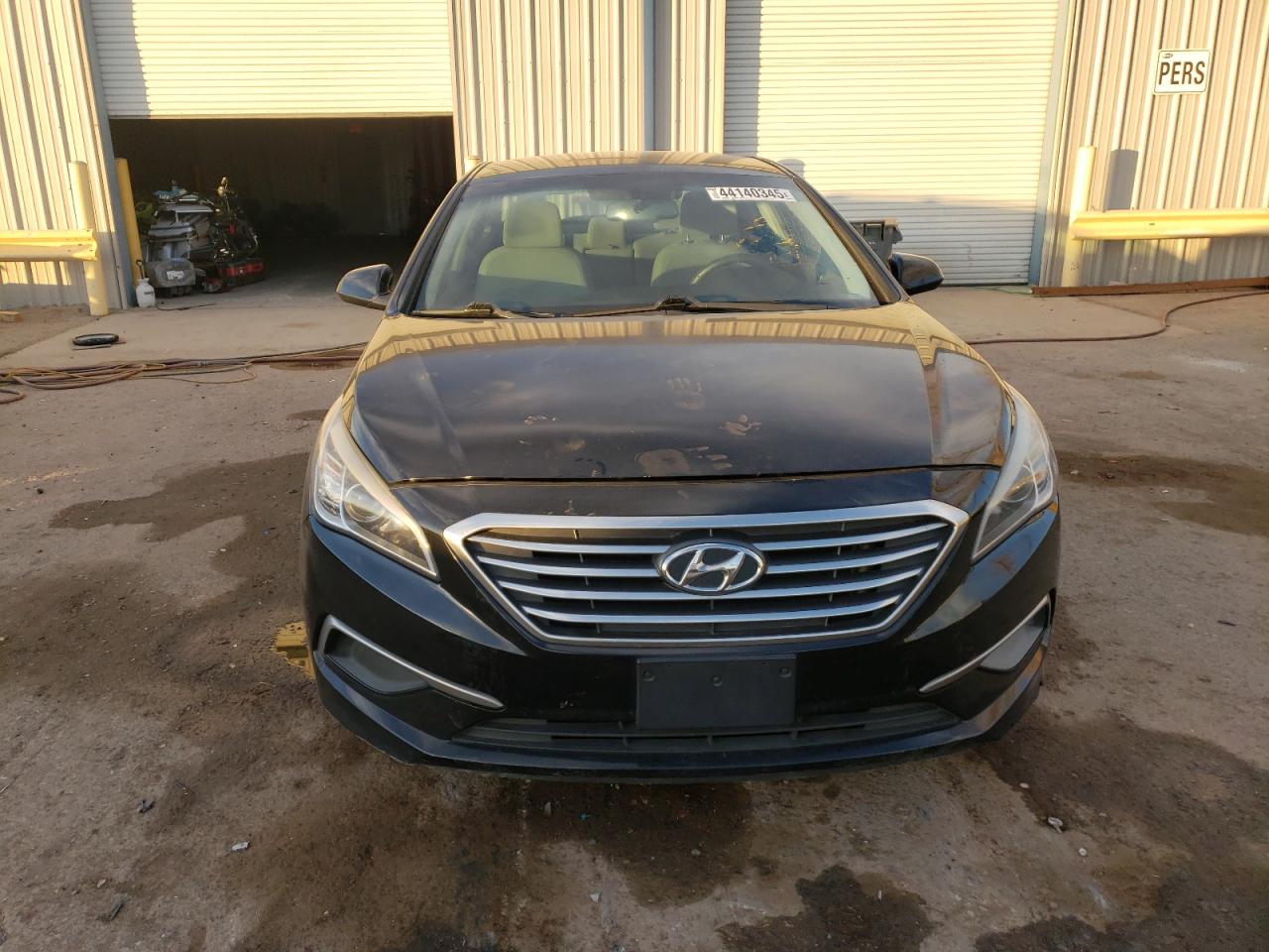 2016 Hyundai Sonata - Image 5