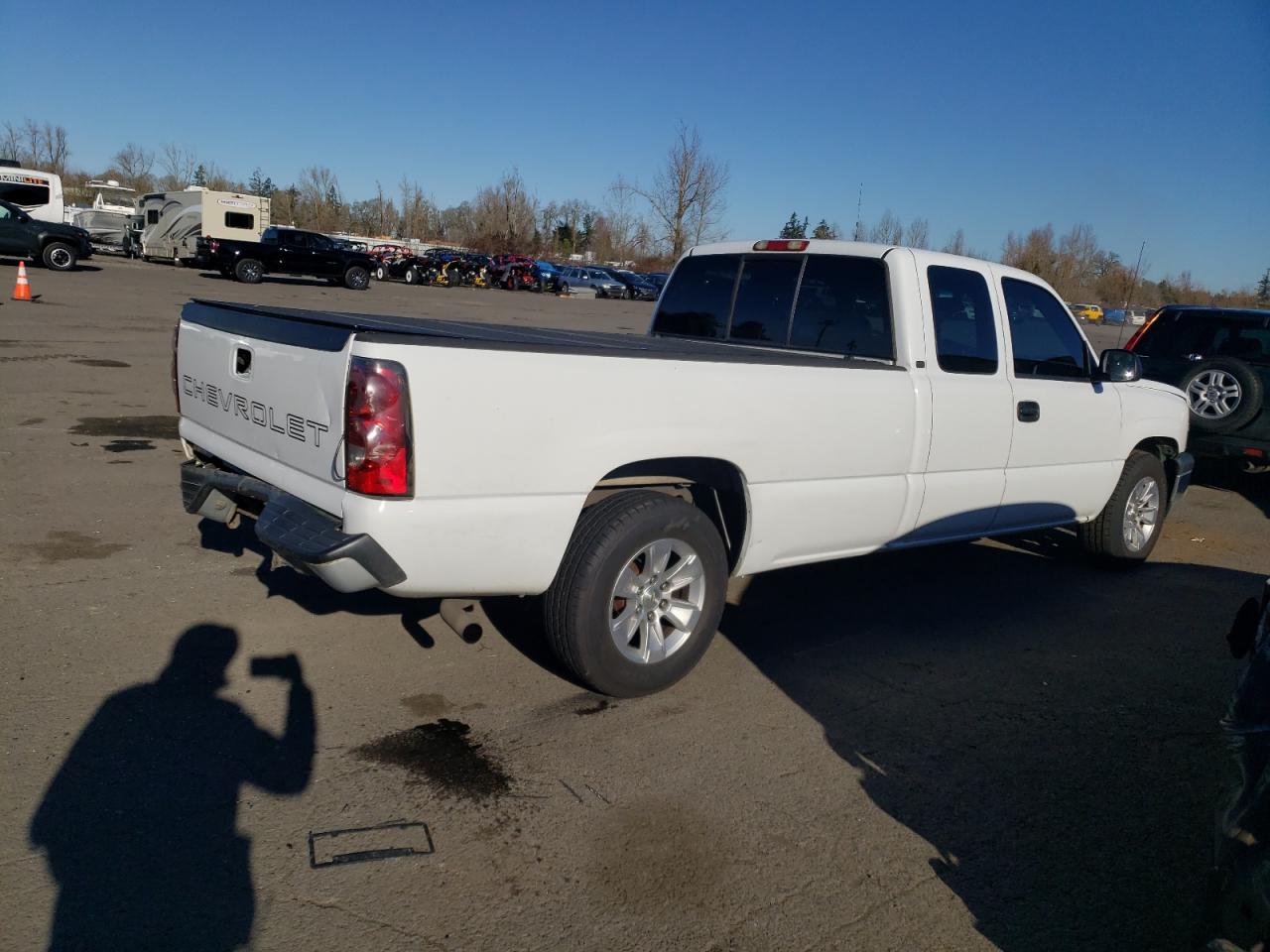 2004 Chevrolet Silverado - Image 3