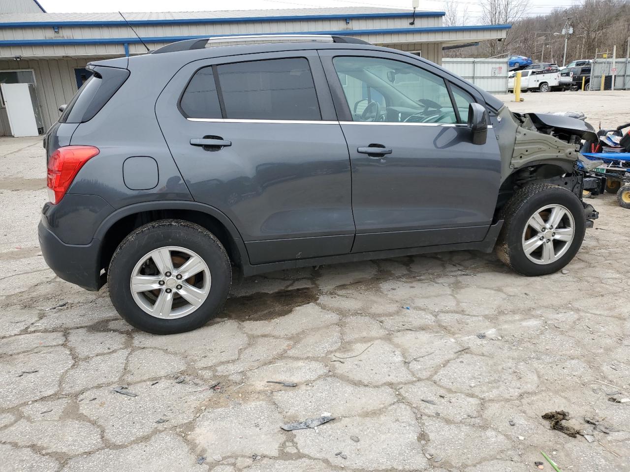 2016 Chevrolet Trax - Image 3