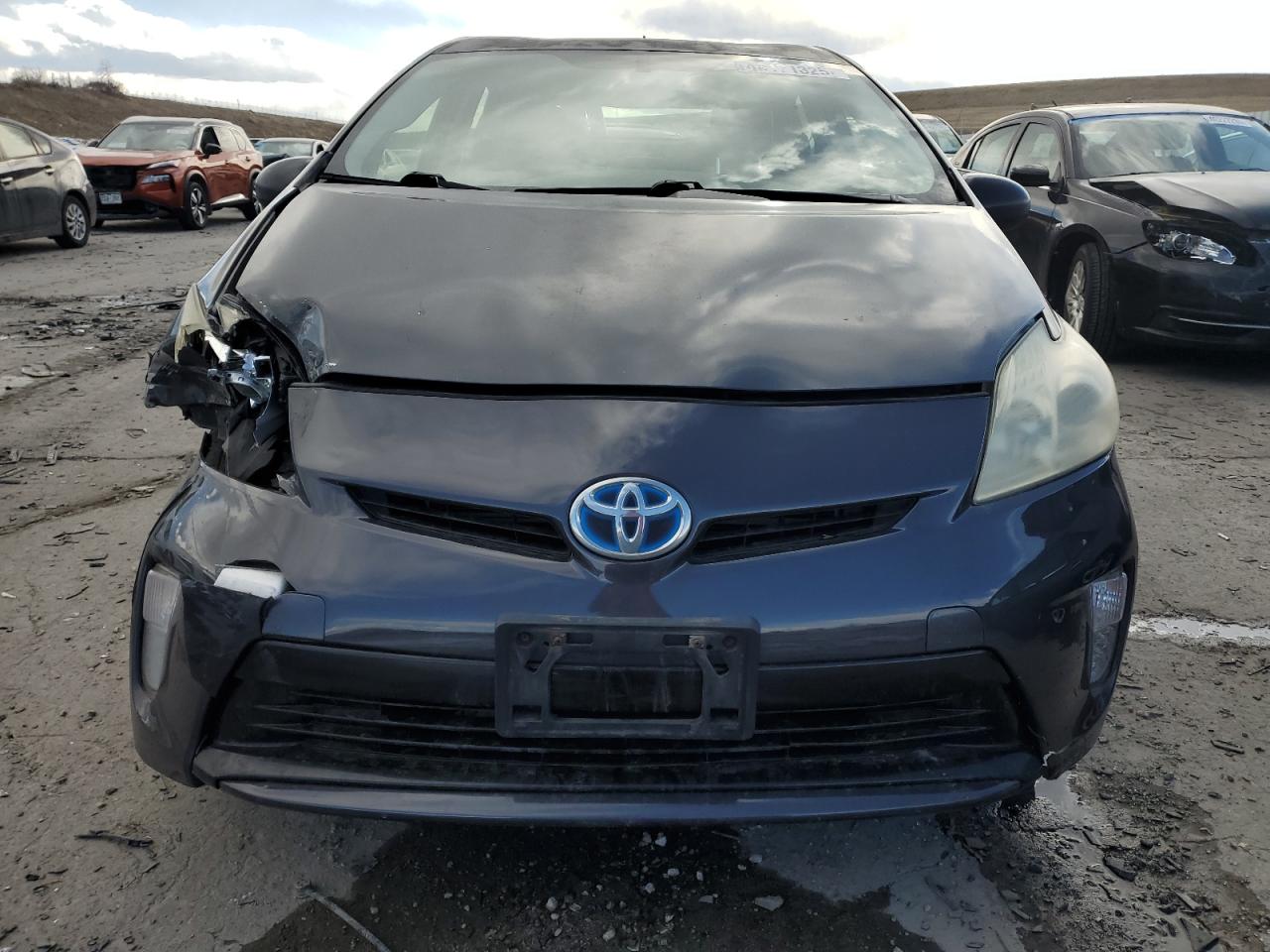 2012 Toyota Prius - Image 5