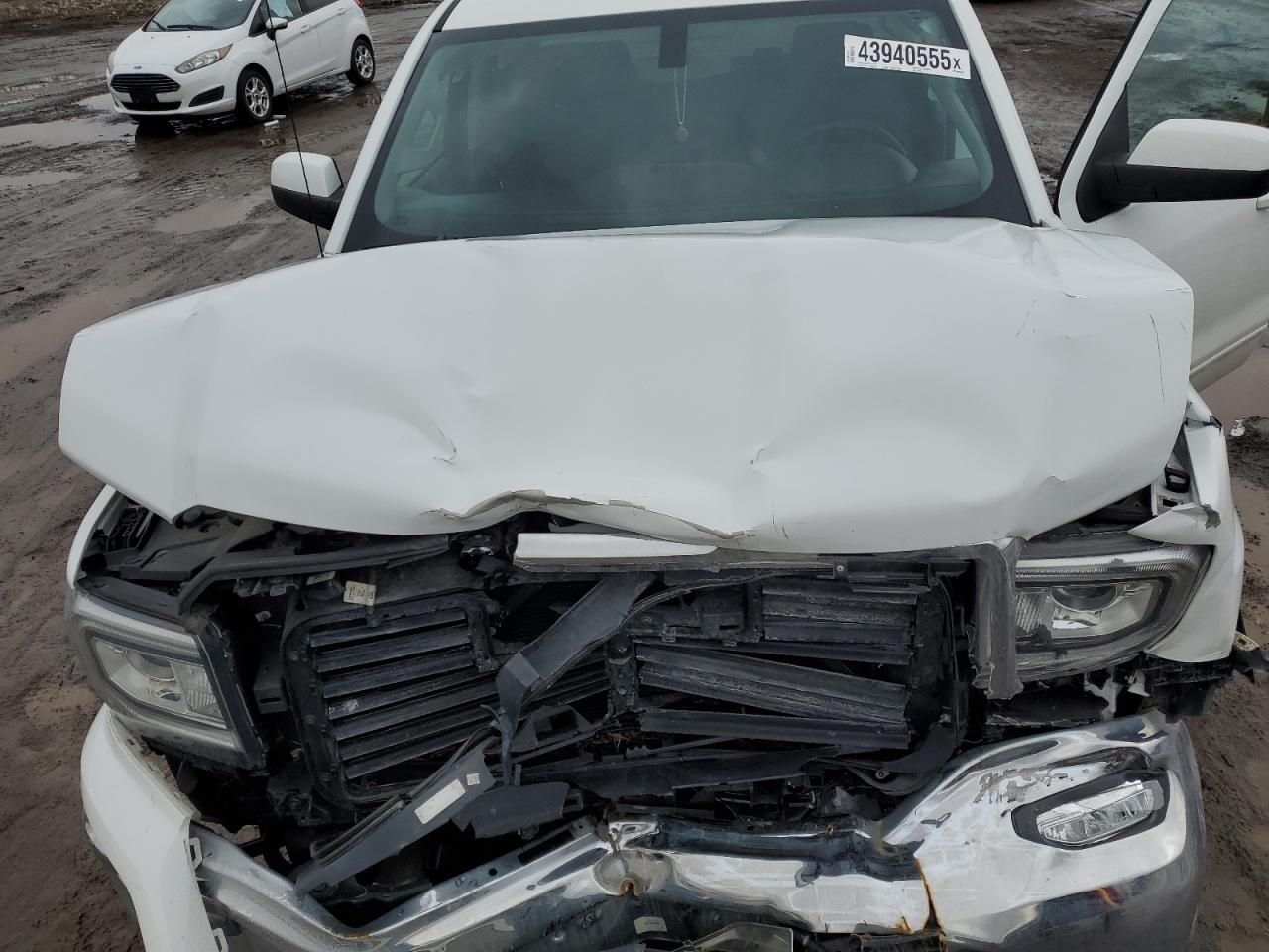 2019 GMC Sierra - Image 13