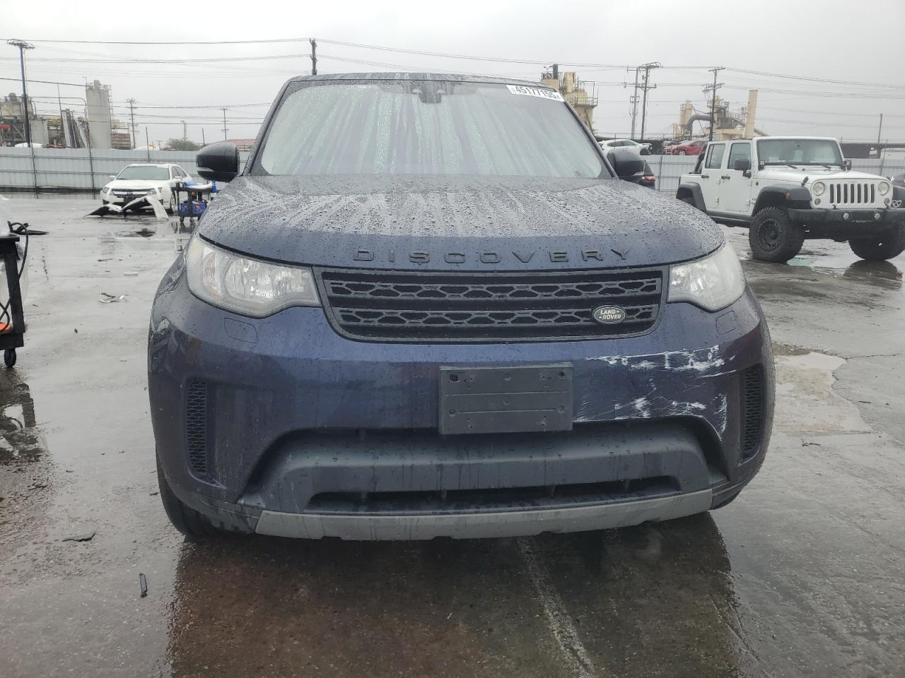 2018 Land Rover Discovery - Image 5