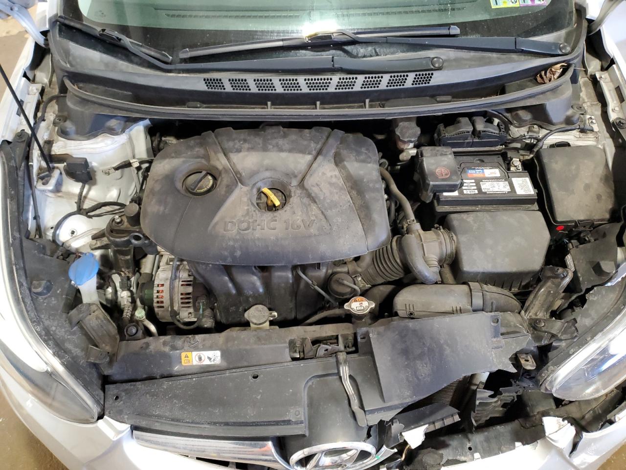 2015 Hyundai Elantra - Image 11