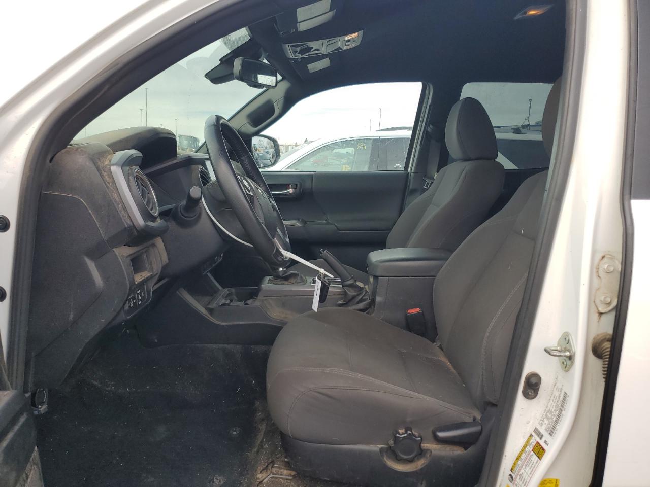 2018 Toyota Tacoma - Image 7