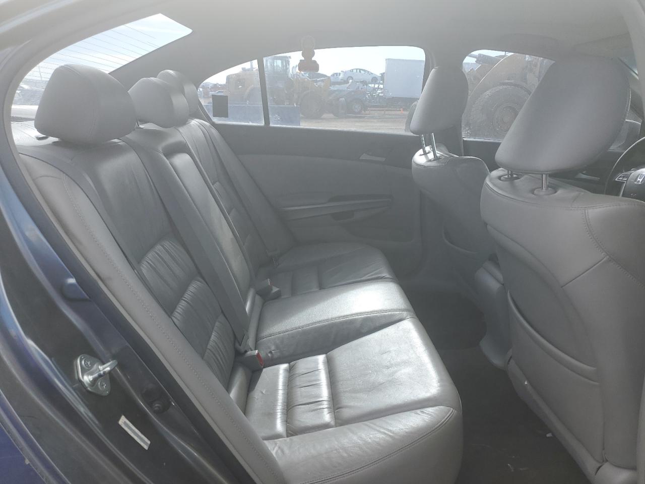 2008 Honda Accord - Image 10