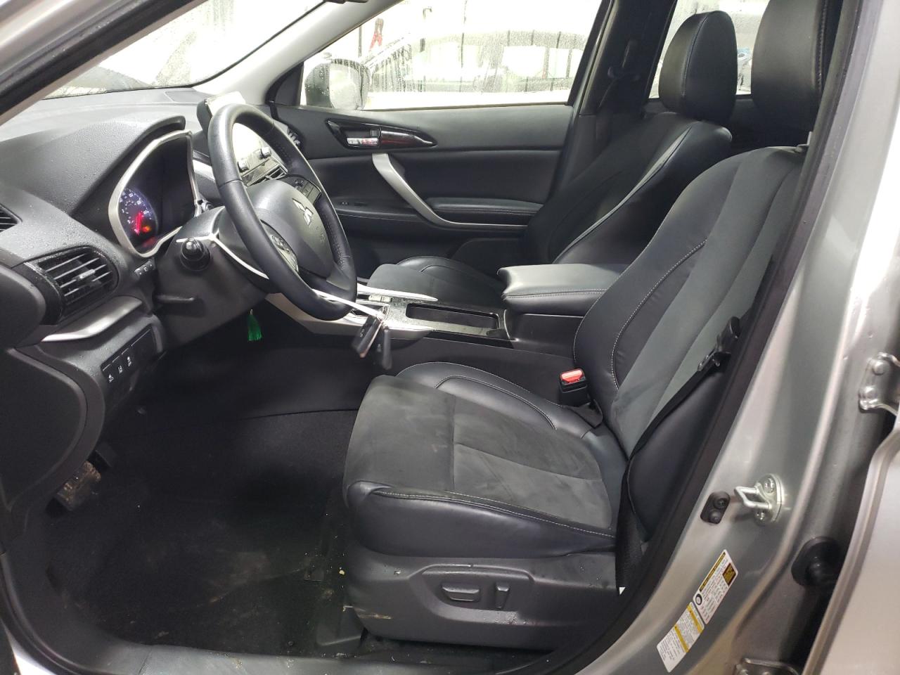 2022 Mitsubishi Eclipse - Image 7
