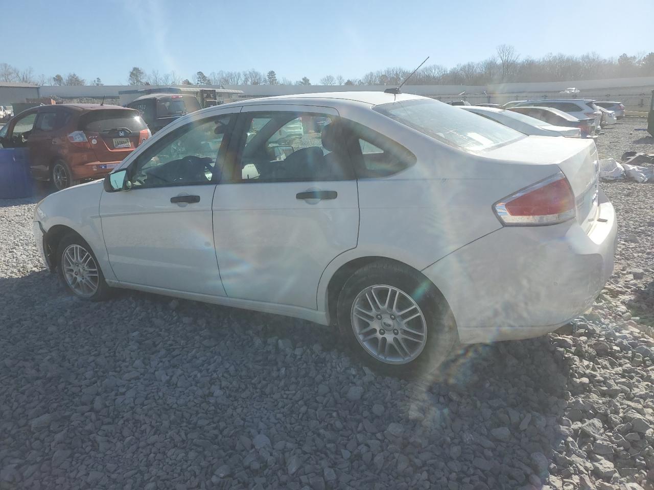 2009 Ford Focus - Image 2