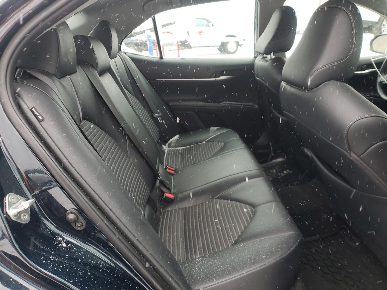 2018 Toyota Camry - Image 10