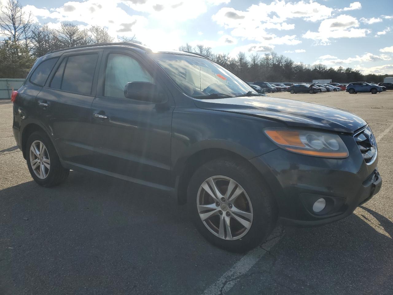 2011 Hyundai Santa Fe - Image 4