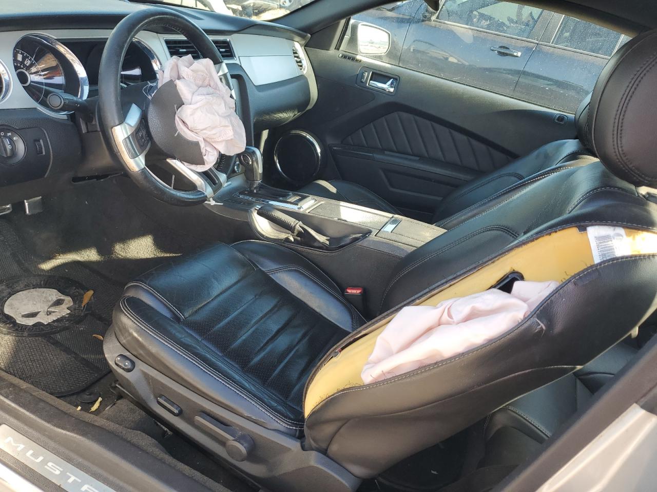 2014 Ford Mustang - Image 8