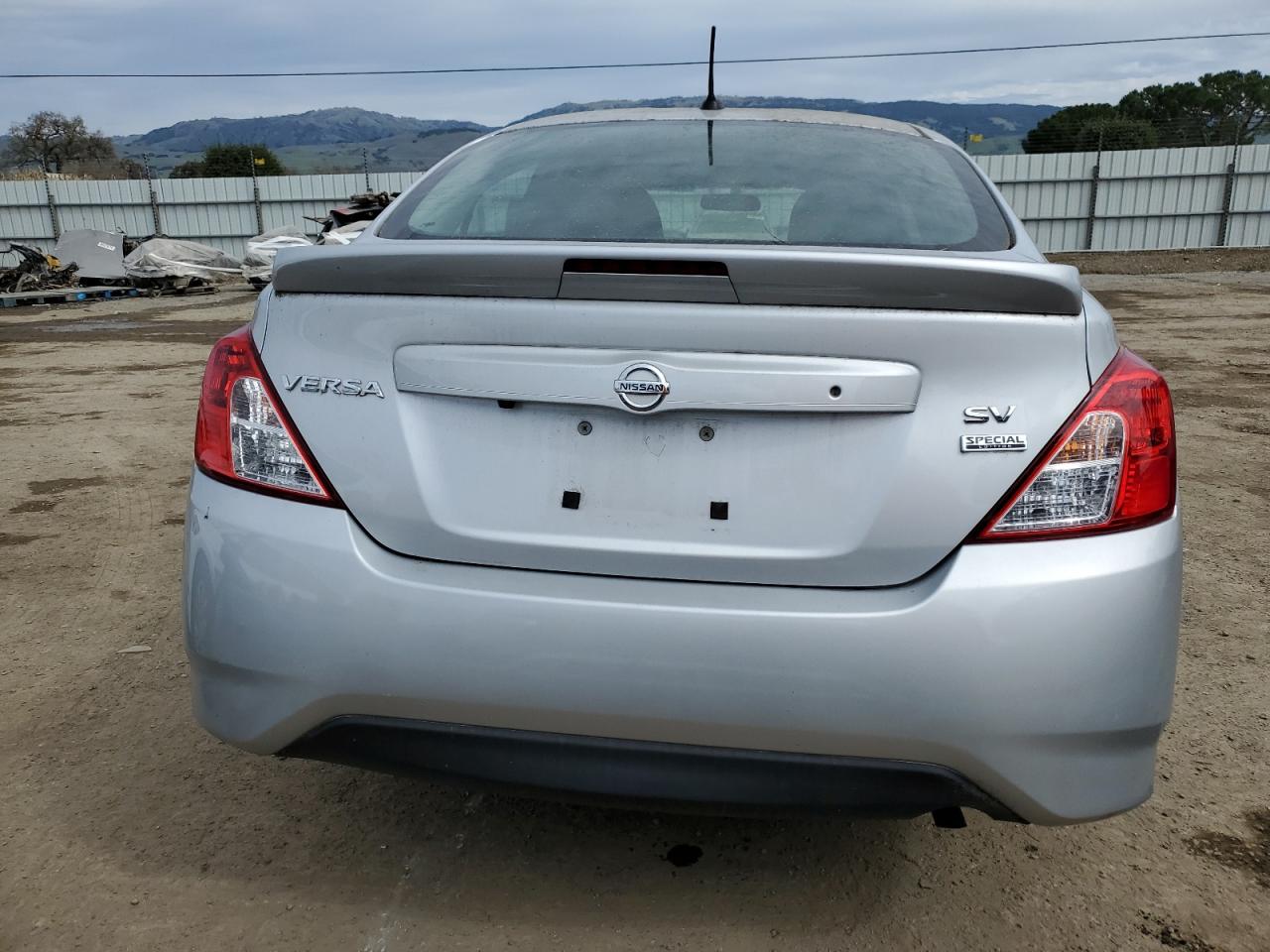 2018 Nissan Versa - Image 6