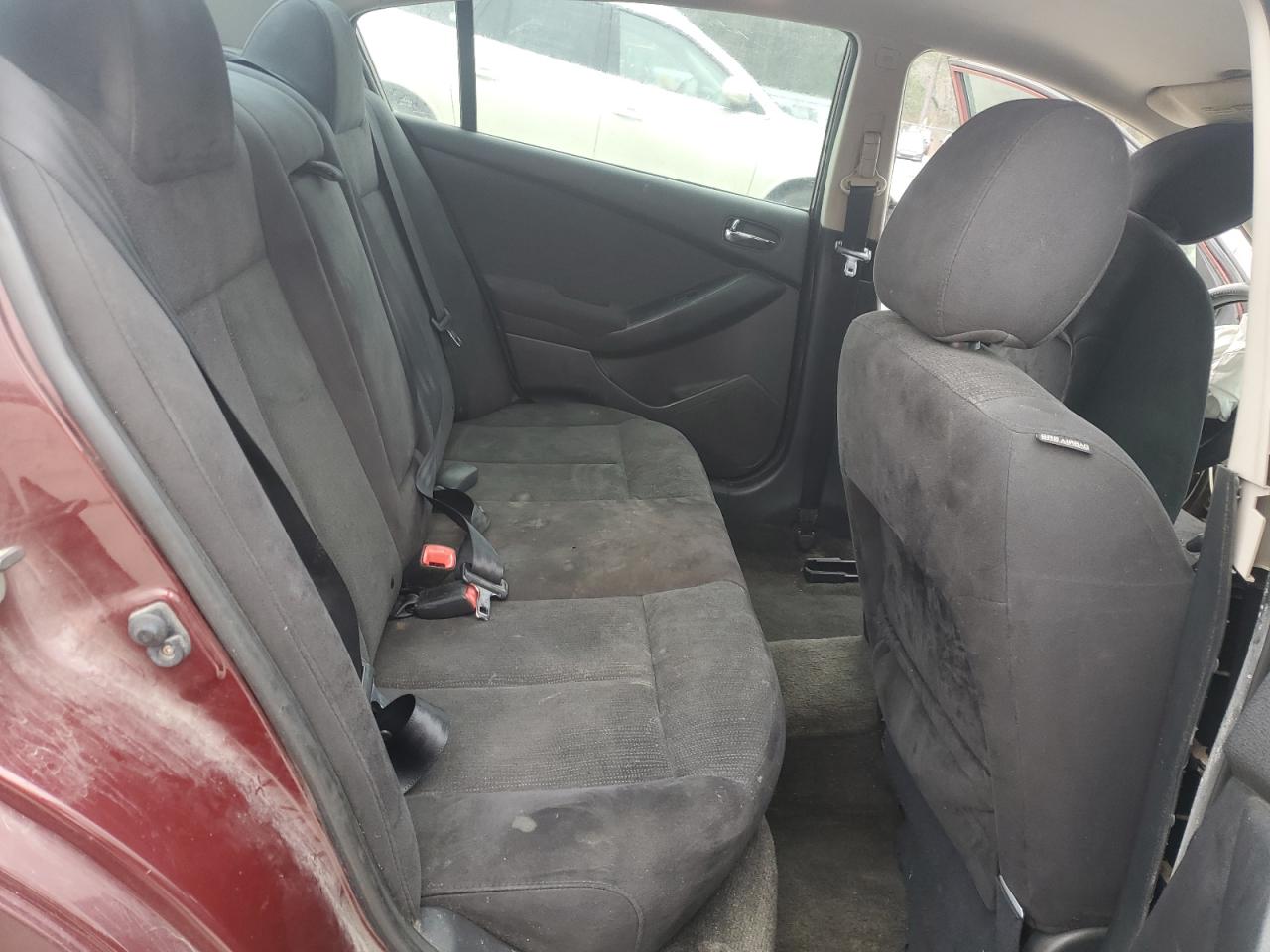 2012 Nissan Altima - Image 11