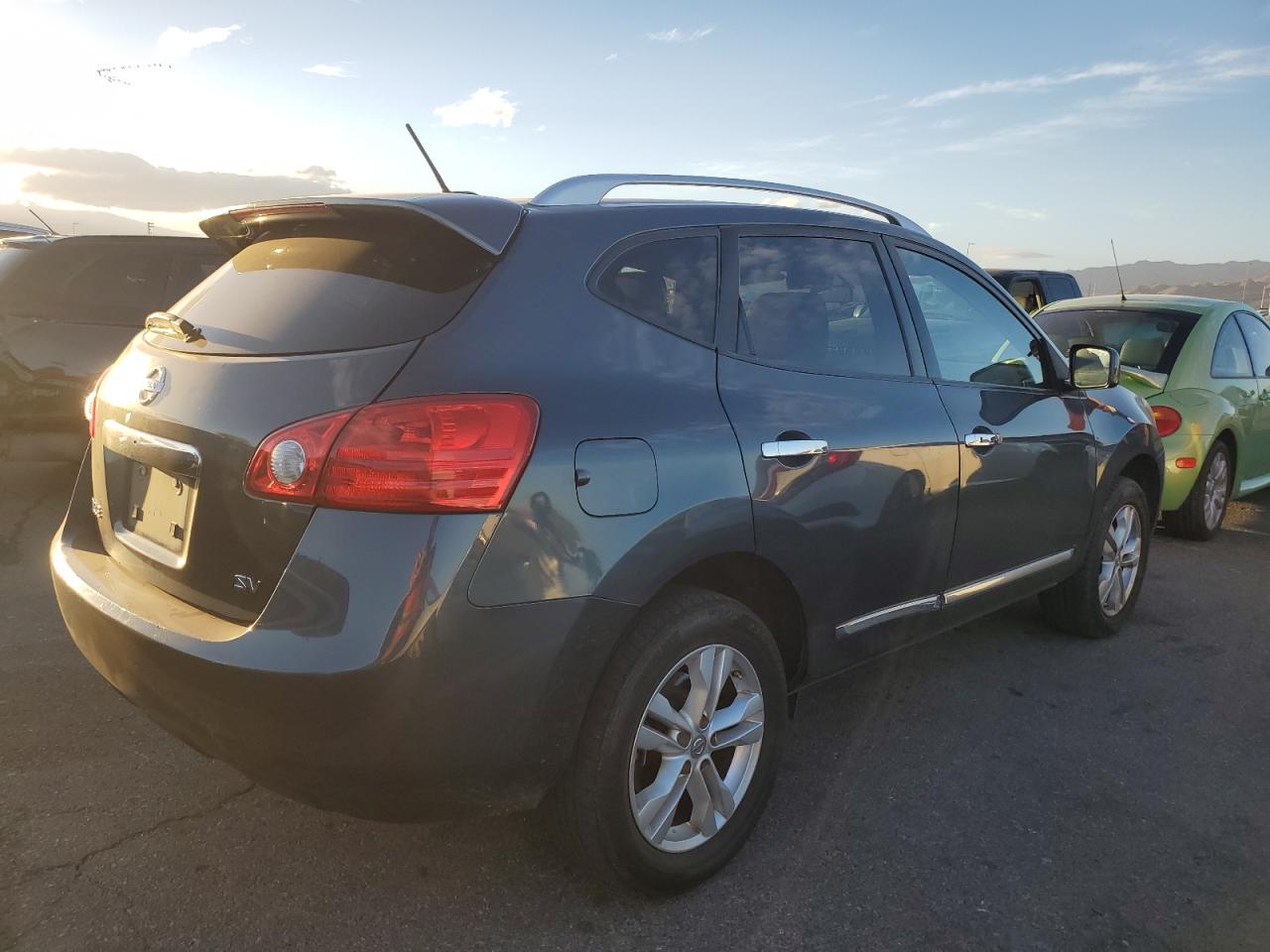 2012 Nissan Rogue - Image 3