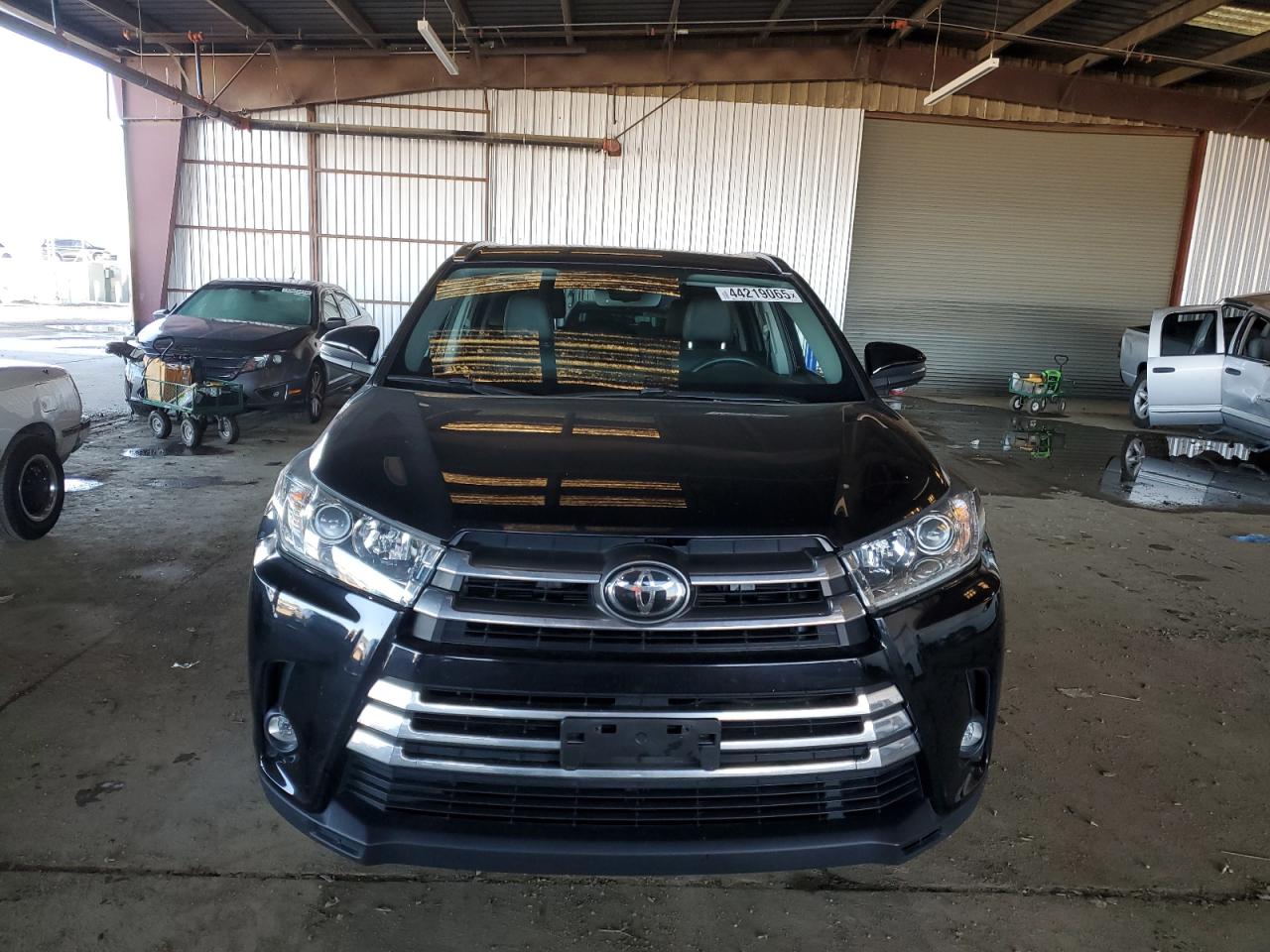 2019 Toyota Highlander - Image 5