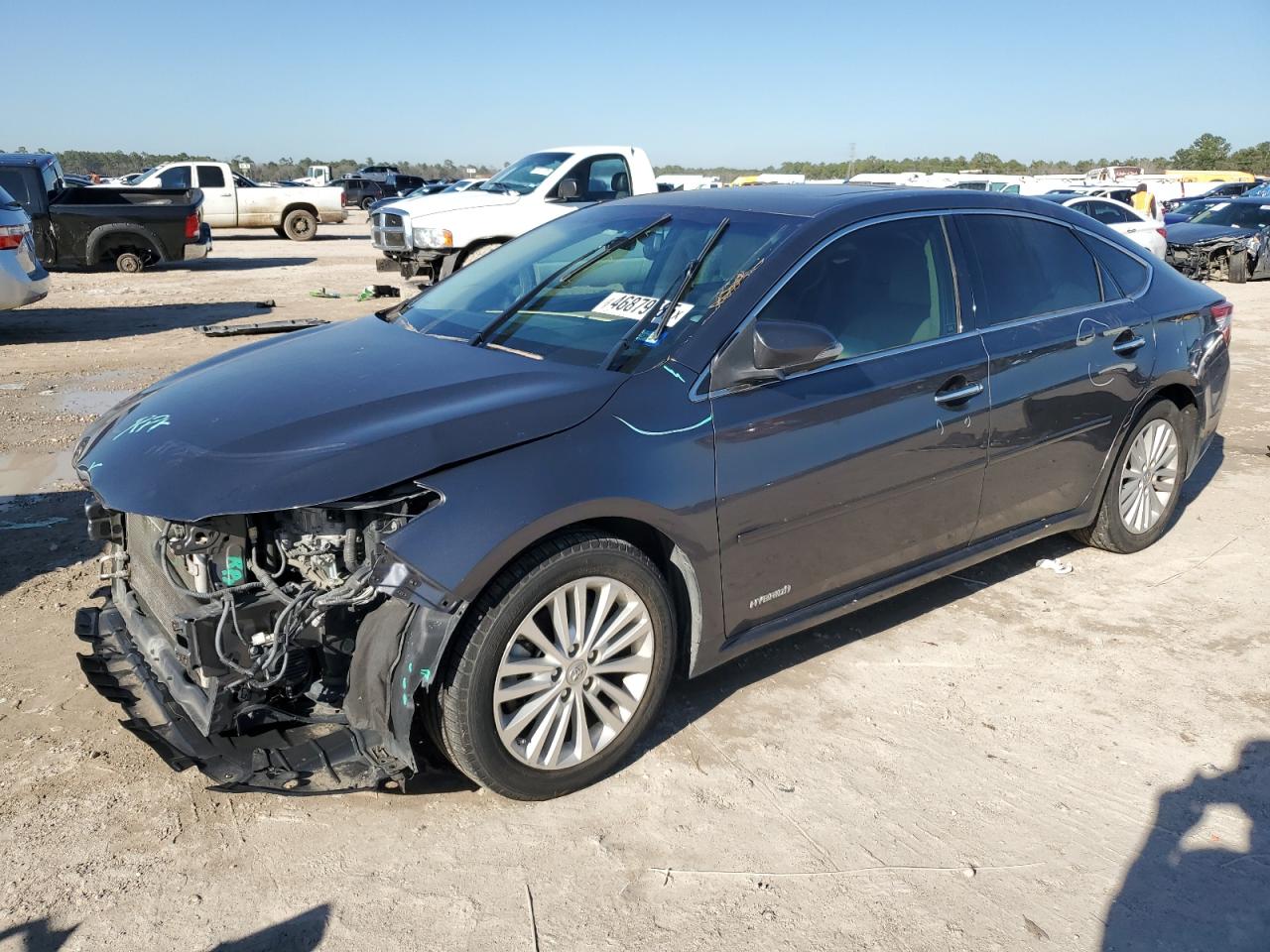 2013 Toyota Avalon - Image 1