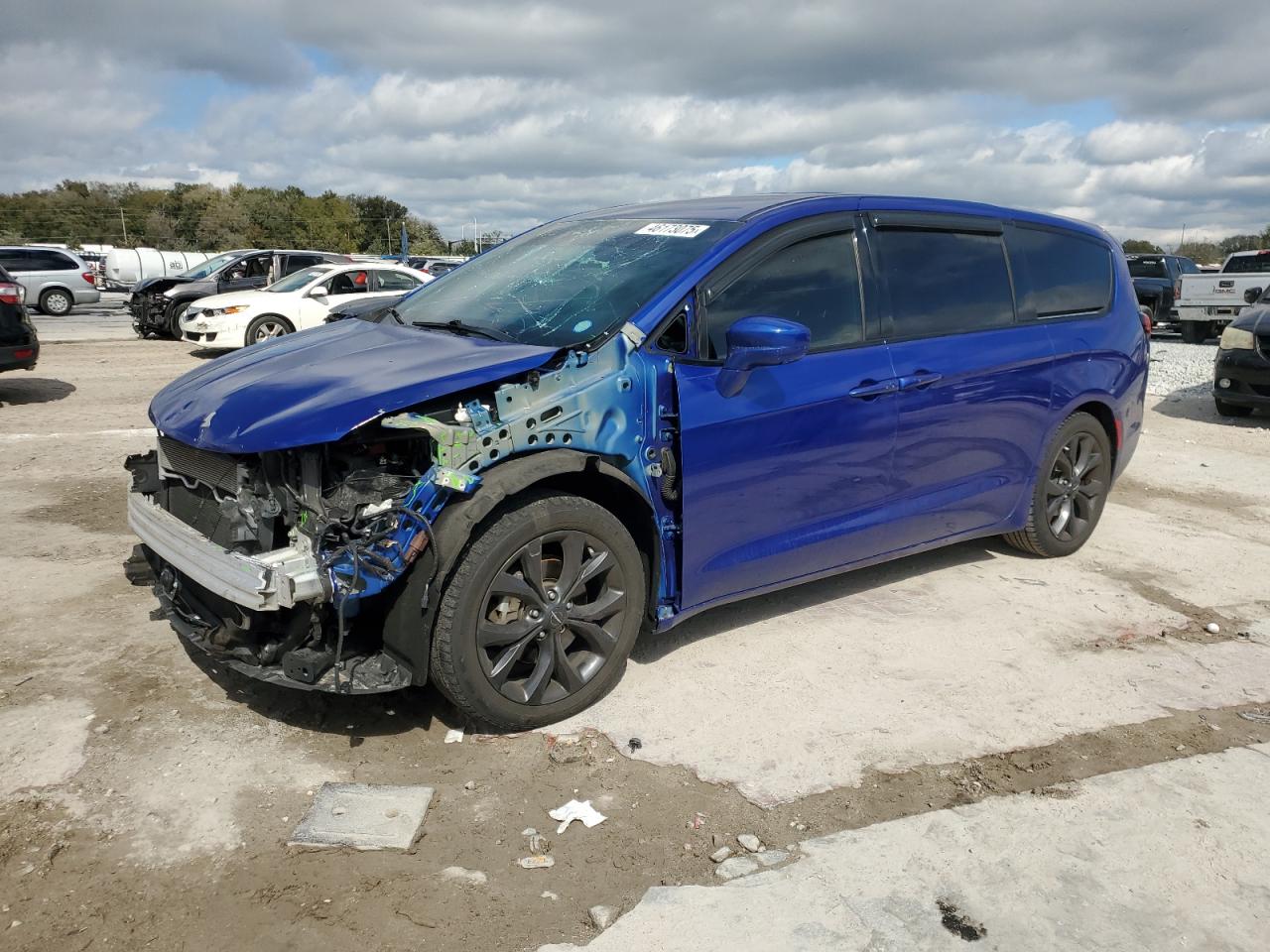 2019 Chrysler Pacifica - Image 1