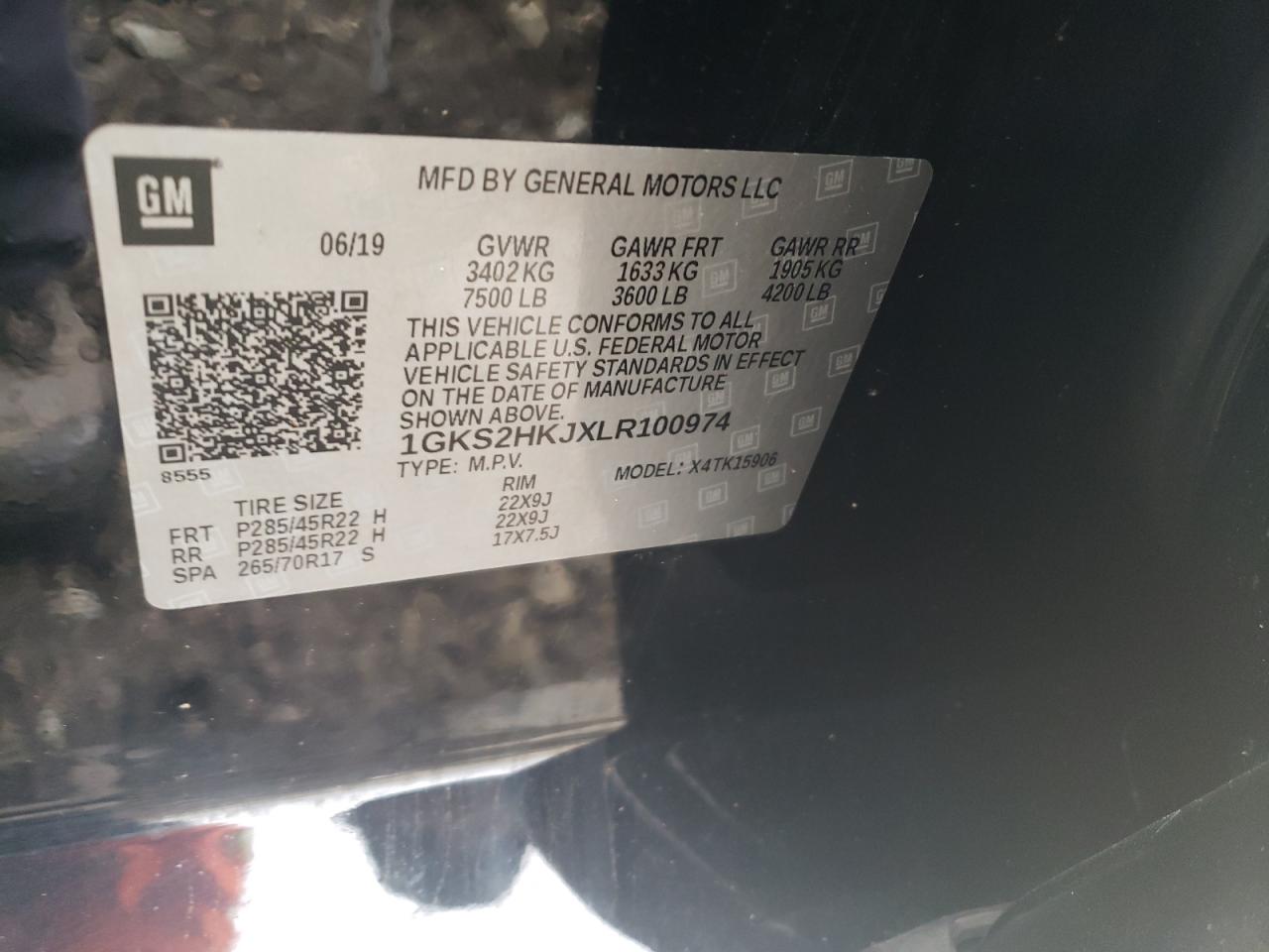 2020 GMC Yukon - Image 14