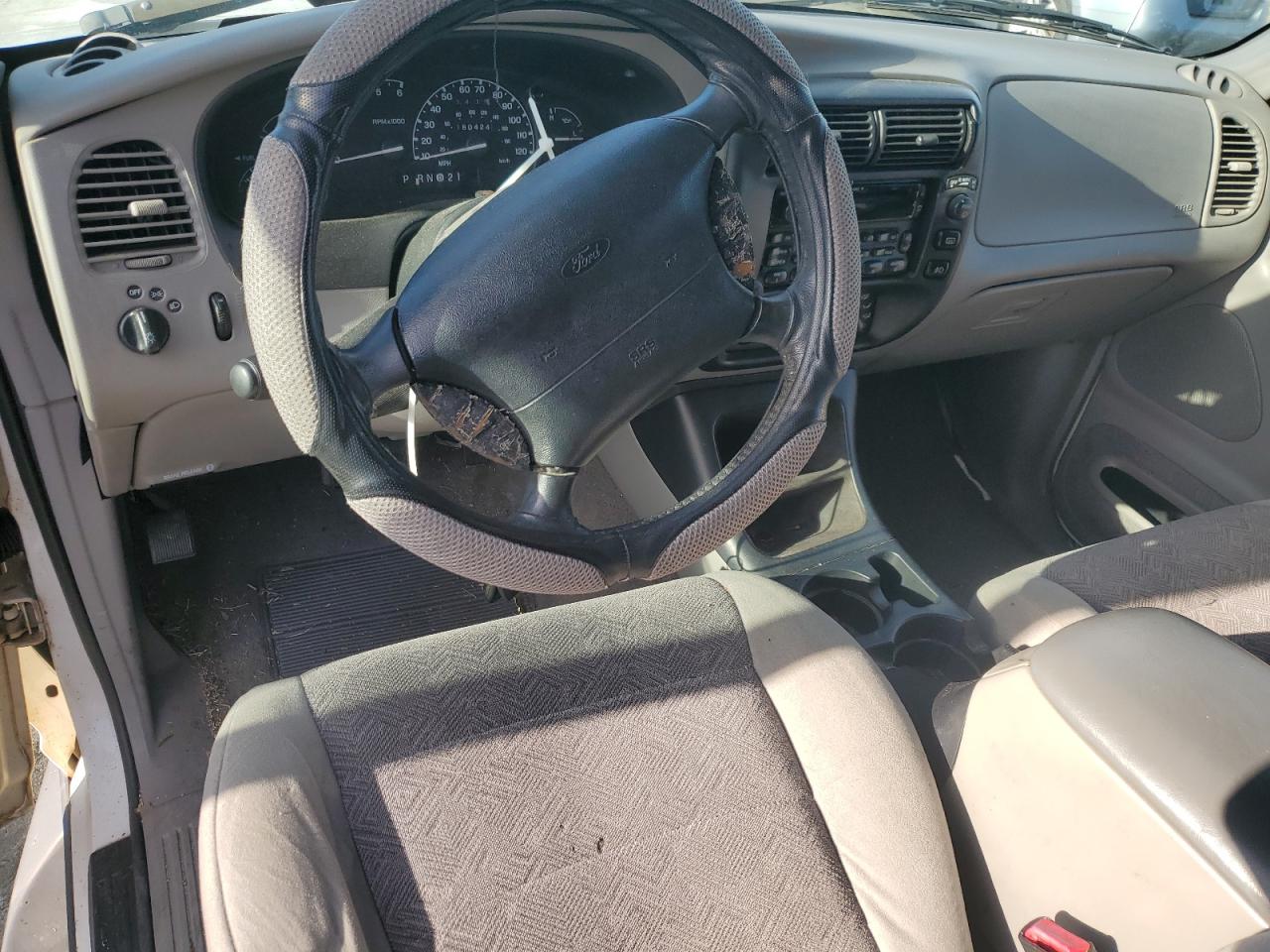 1999 Ford Explorer - Image 8