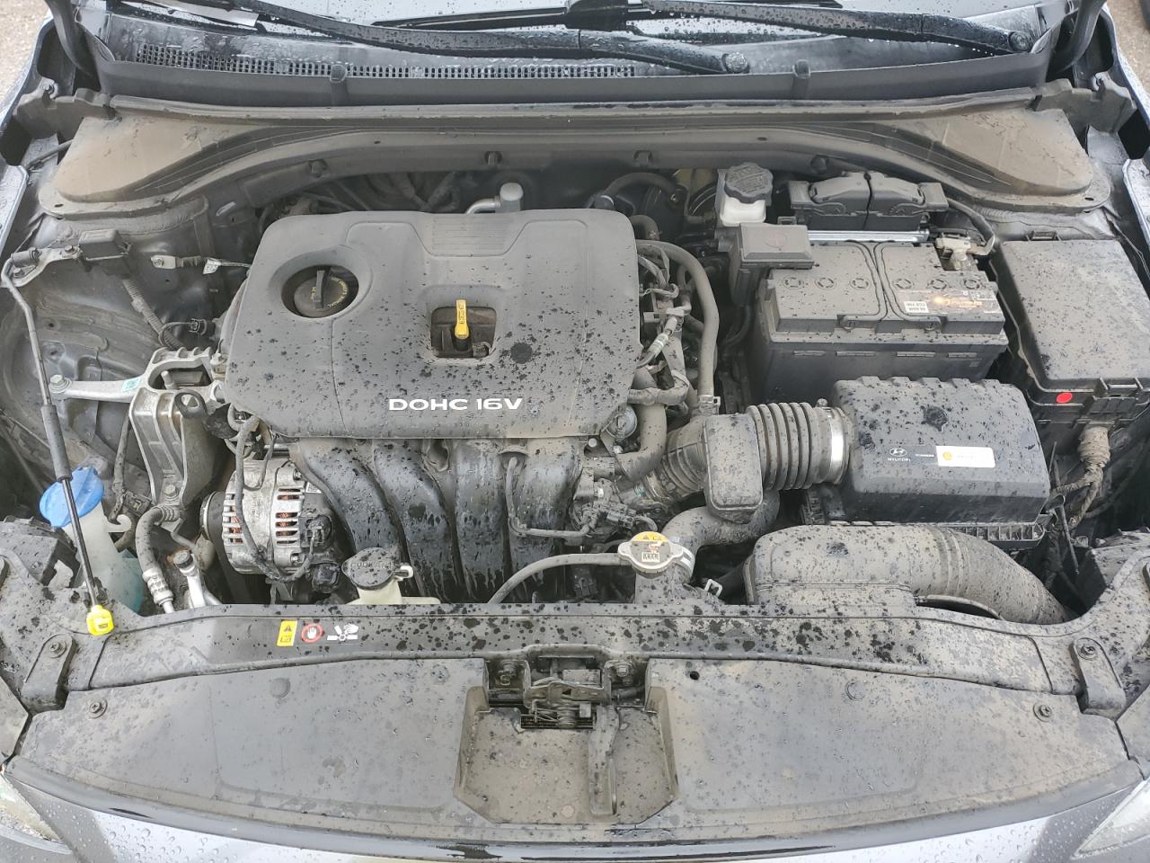 2018 Hyundai Elantra - Image 11