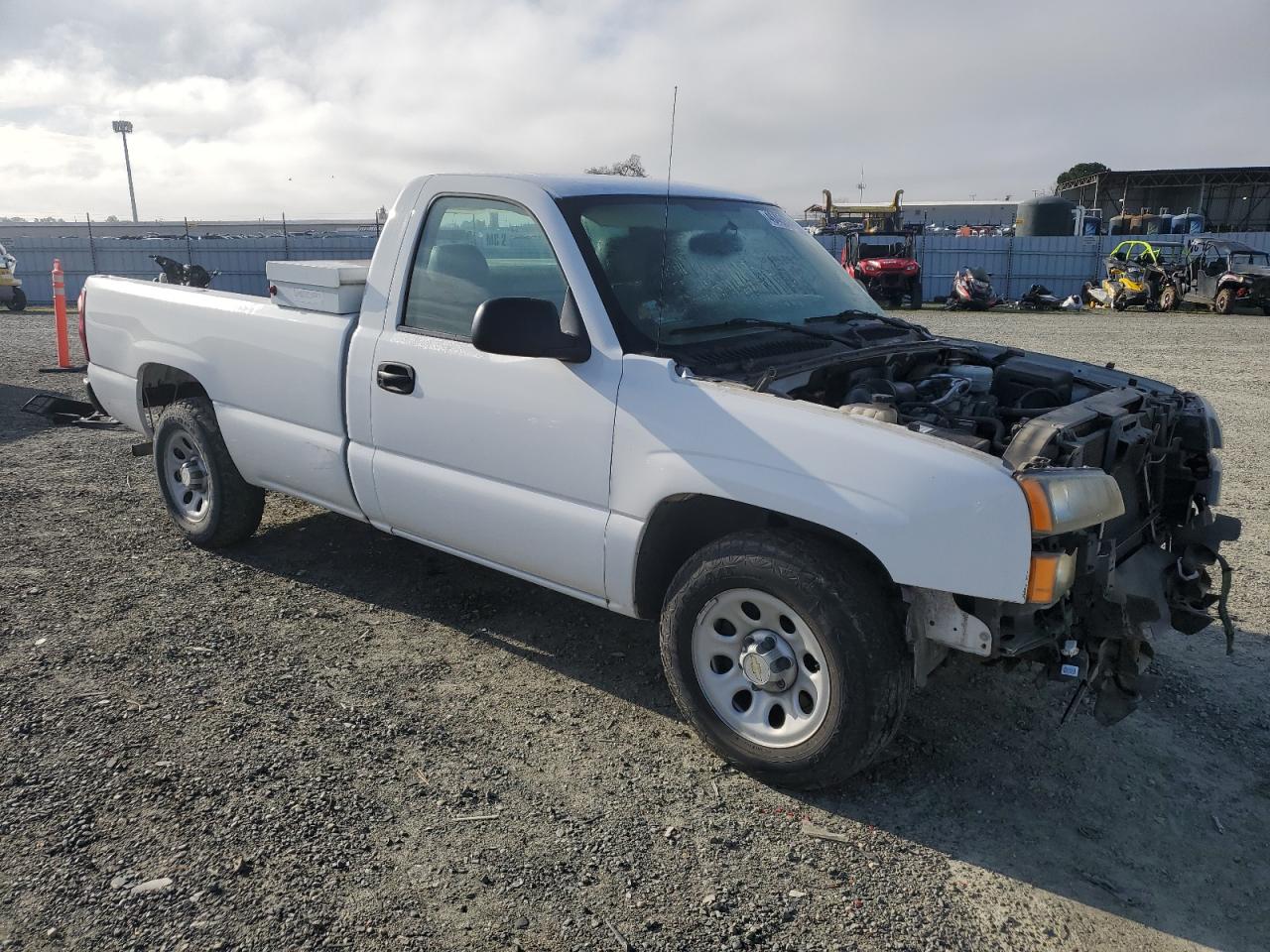 2007 Chevrolet Silverado - Image 4