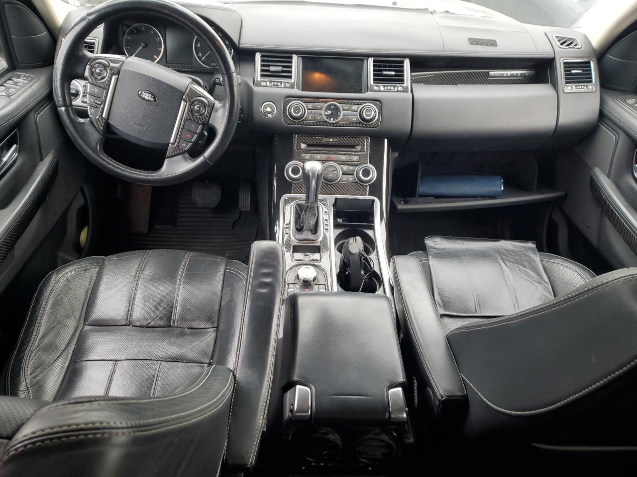 2010 Land Rover Range Rover - Image 8