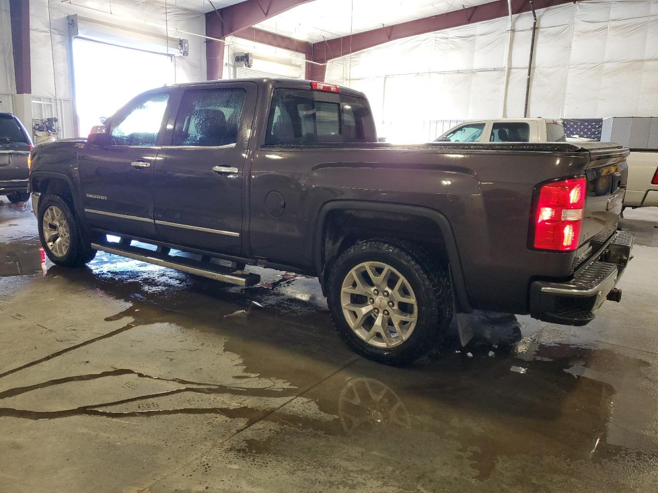 2015 GMC Sierra - Image 2